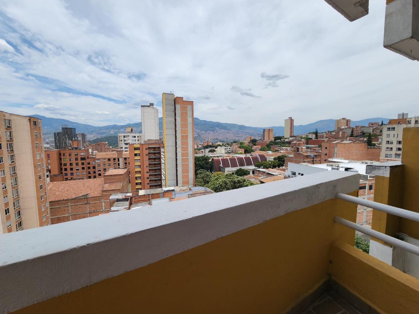 Encantador apto en el vibrante corazón de Medellín