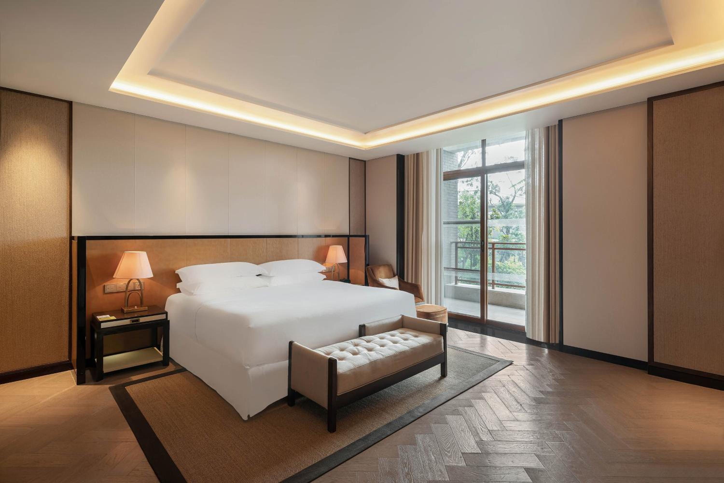 Four Points by Sheraton Chengdu, Anren