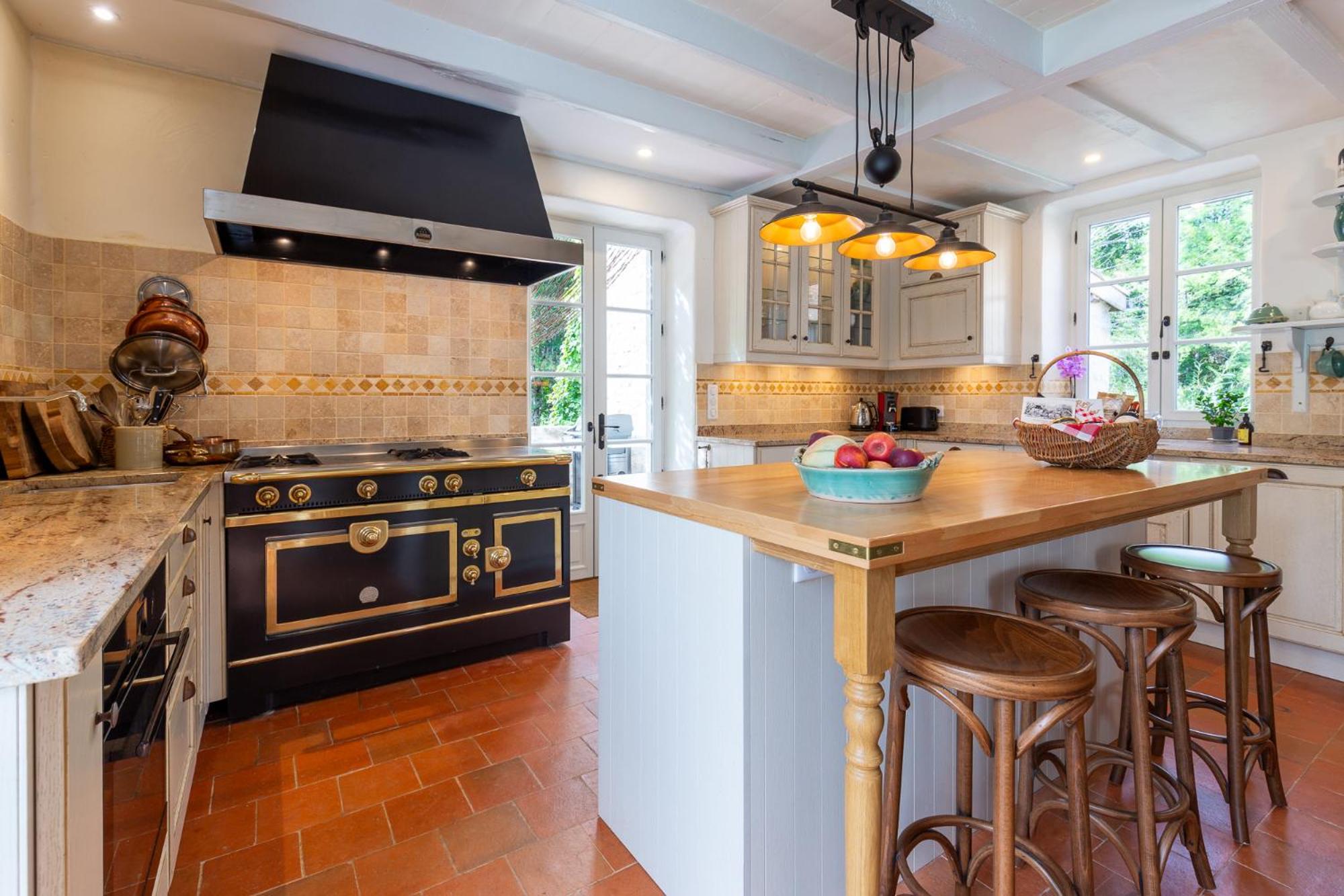 Le Moulin sur Célé - Luxury Villa with Private Pool view 3