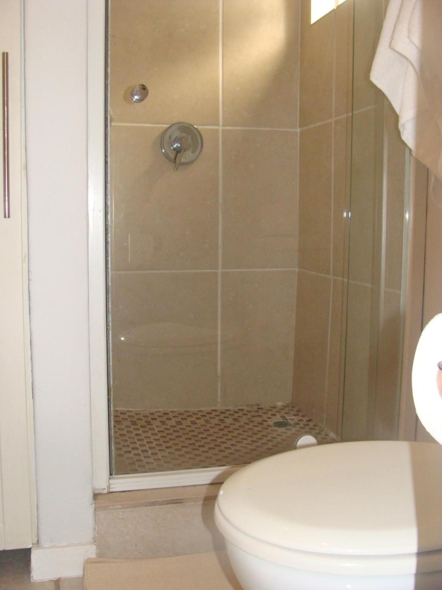 Lonehill - Standard Triple Suite 2A view 5