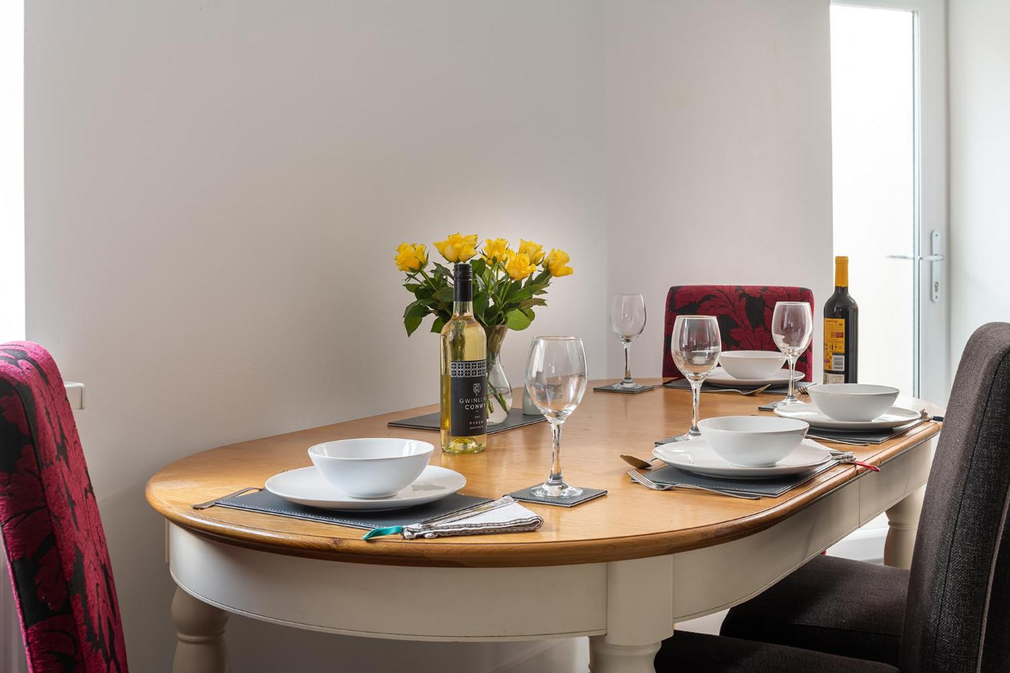 Cosy Luxury Escape Dog Friendly Cottage Near Snowdon Yr Wyddfa view 2