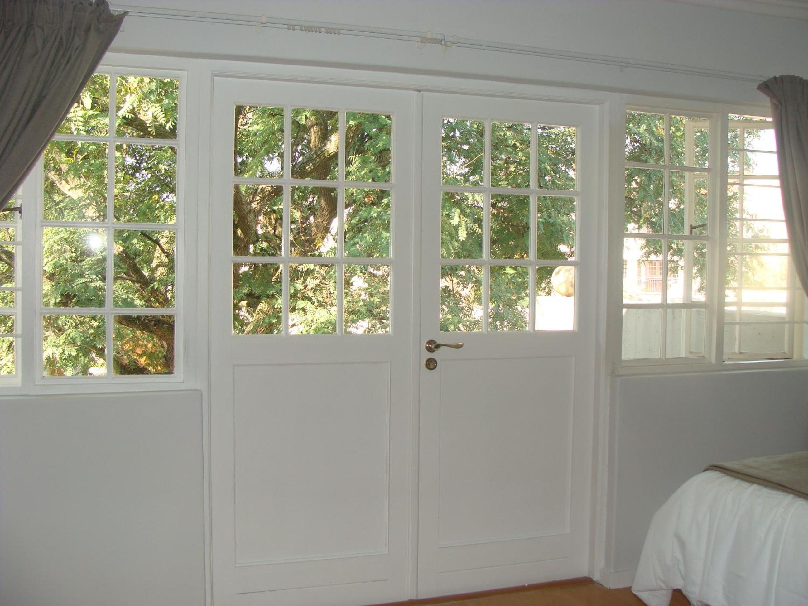 Lonehill - Suite 1A view 2