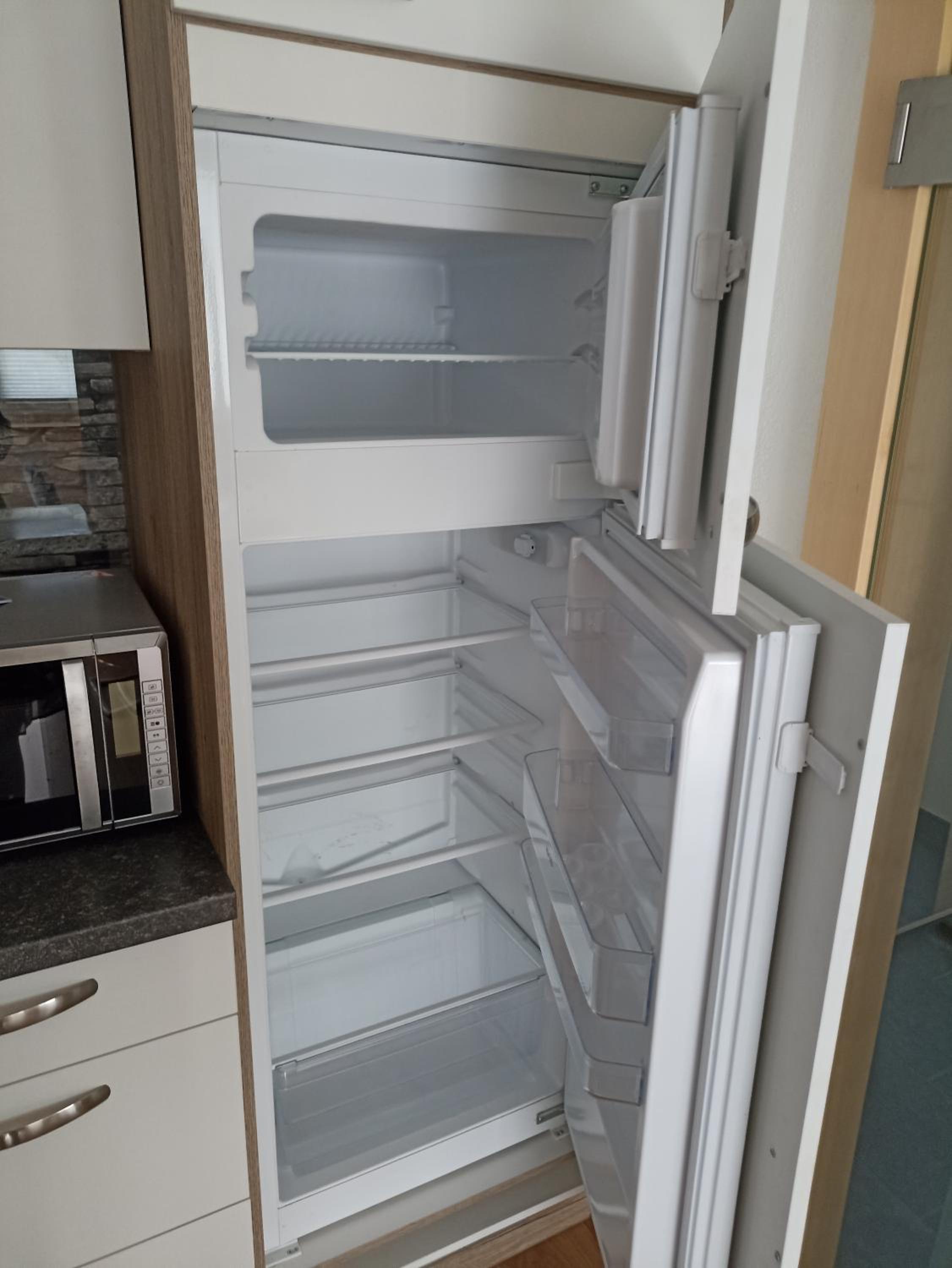 Apart ban Voltas