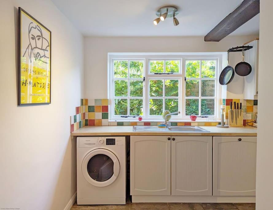 Badger Cottage, Near Goodwood
