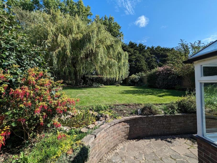 Badger Cottage, Near Goodwood