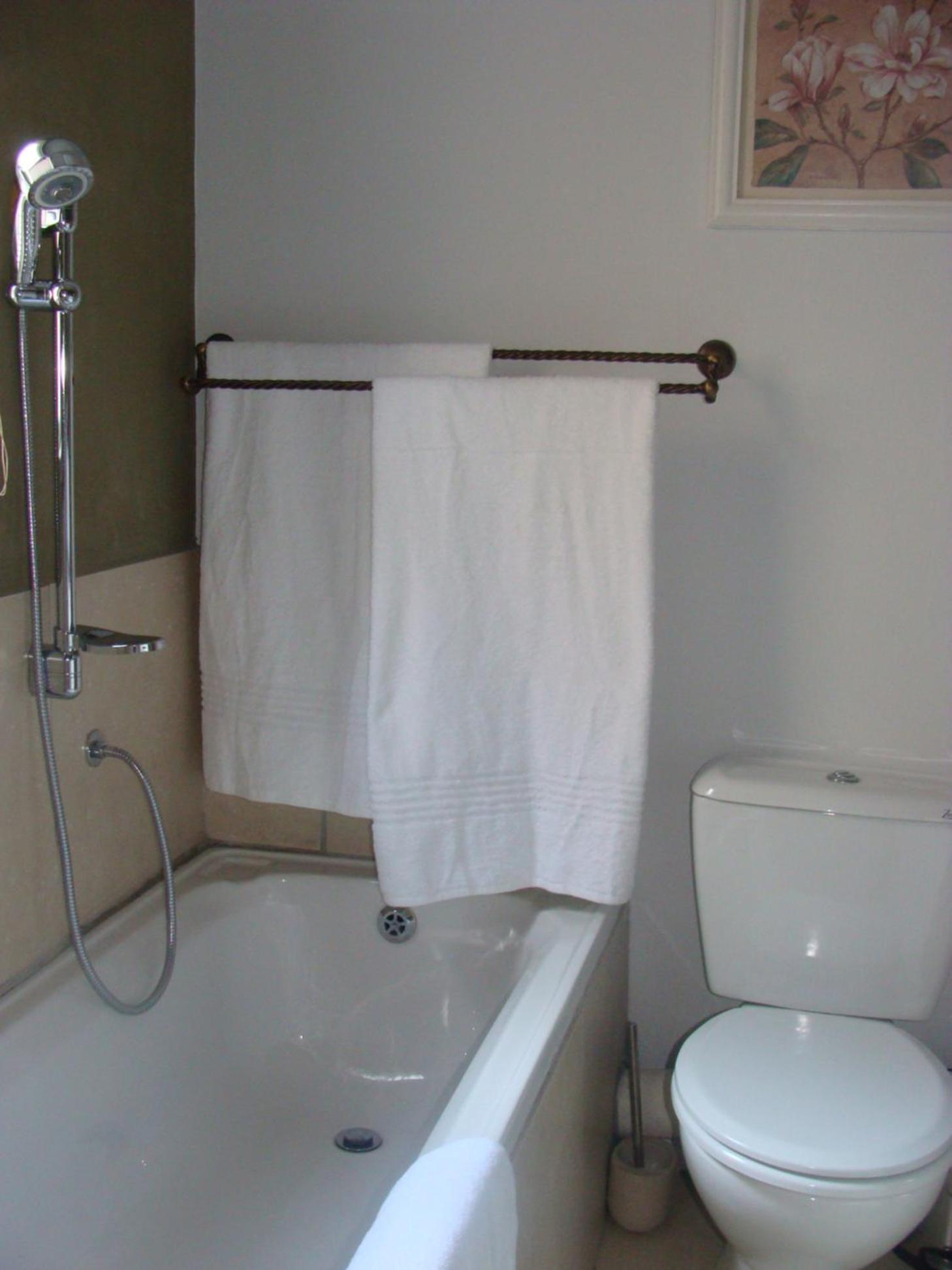 Lonehill - Suite 1B