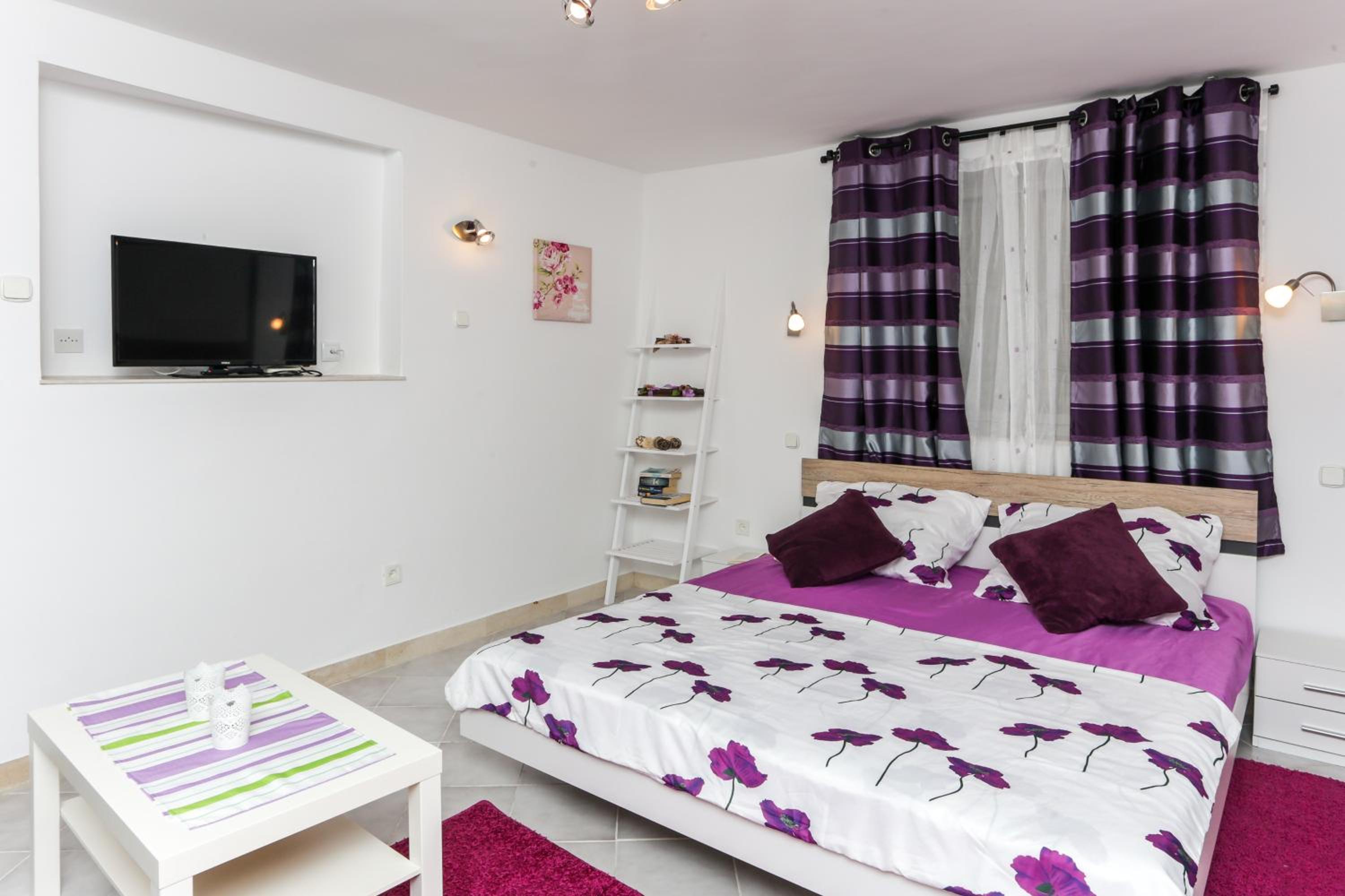 Apartments Nada