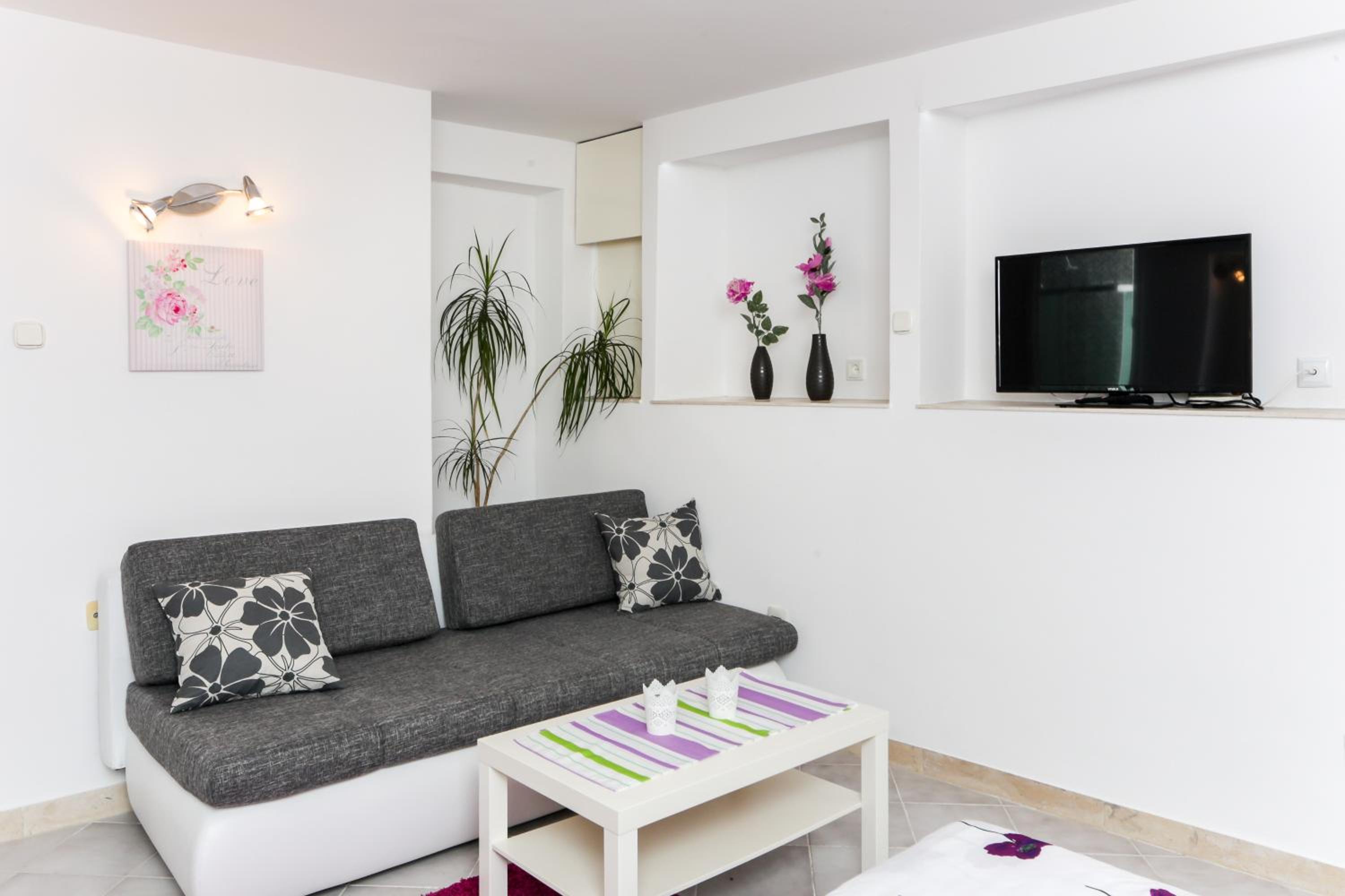 Apartments Nada