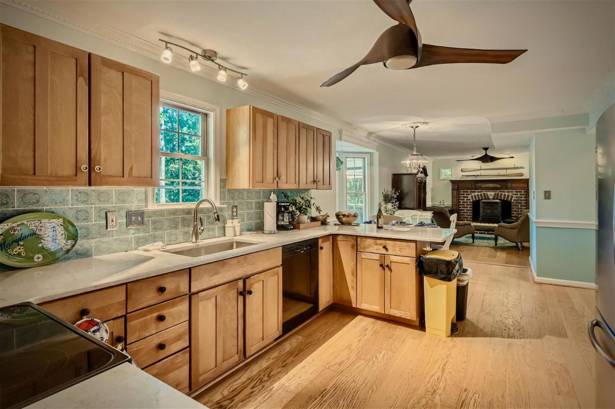 Annapolis Vacations - The Compass Rose by Leavetown Vacations - Property Image 40