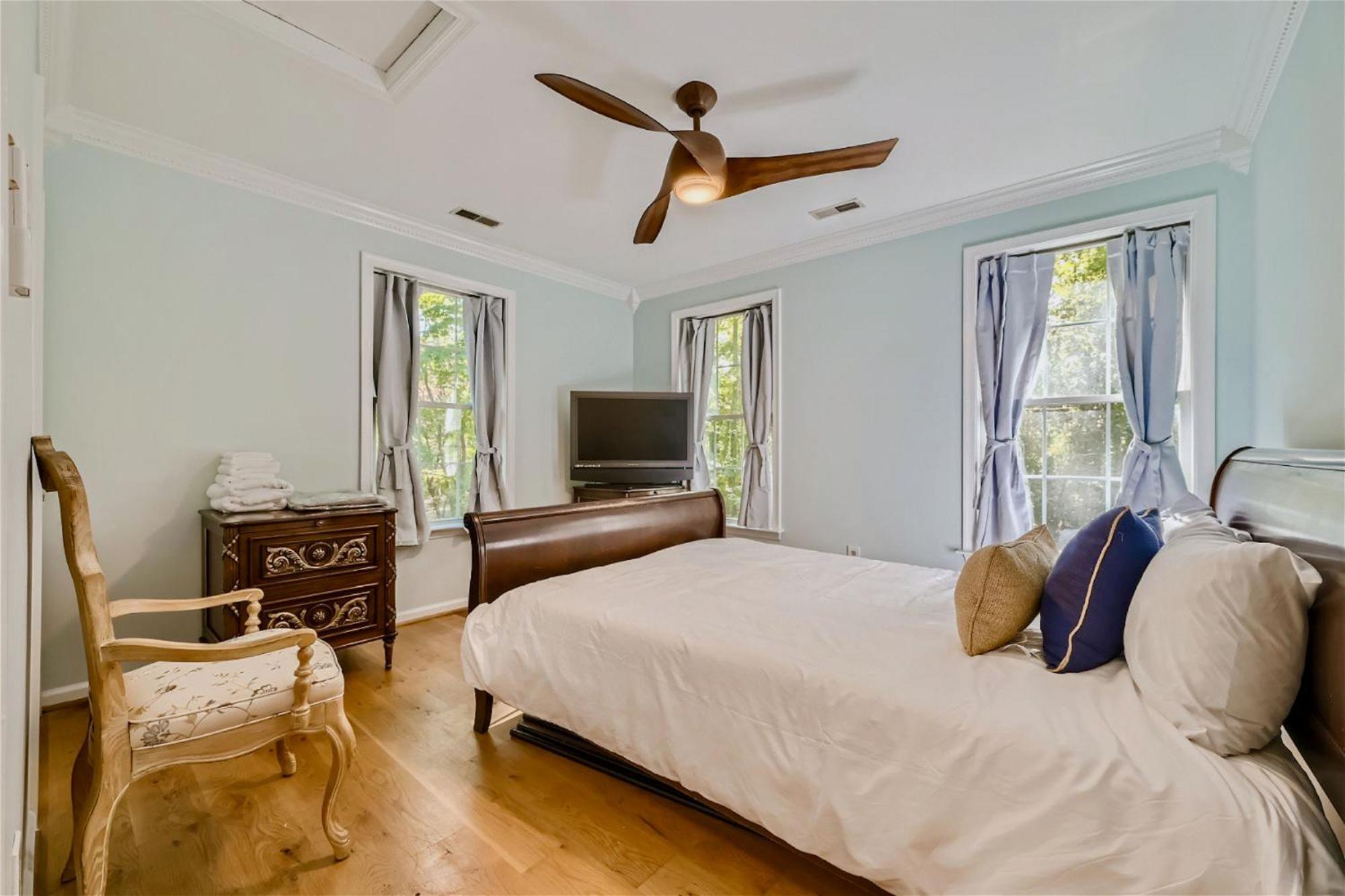 Annapolis Vacations - The Compass Rose by Leavetown Vacations - Property Image 4