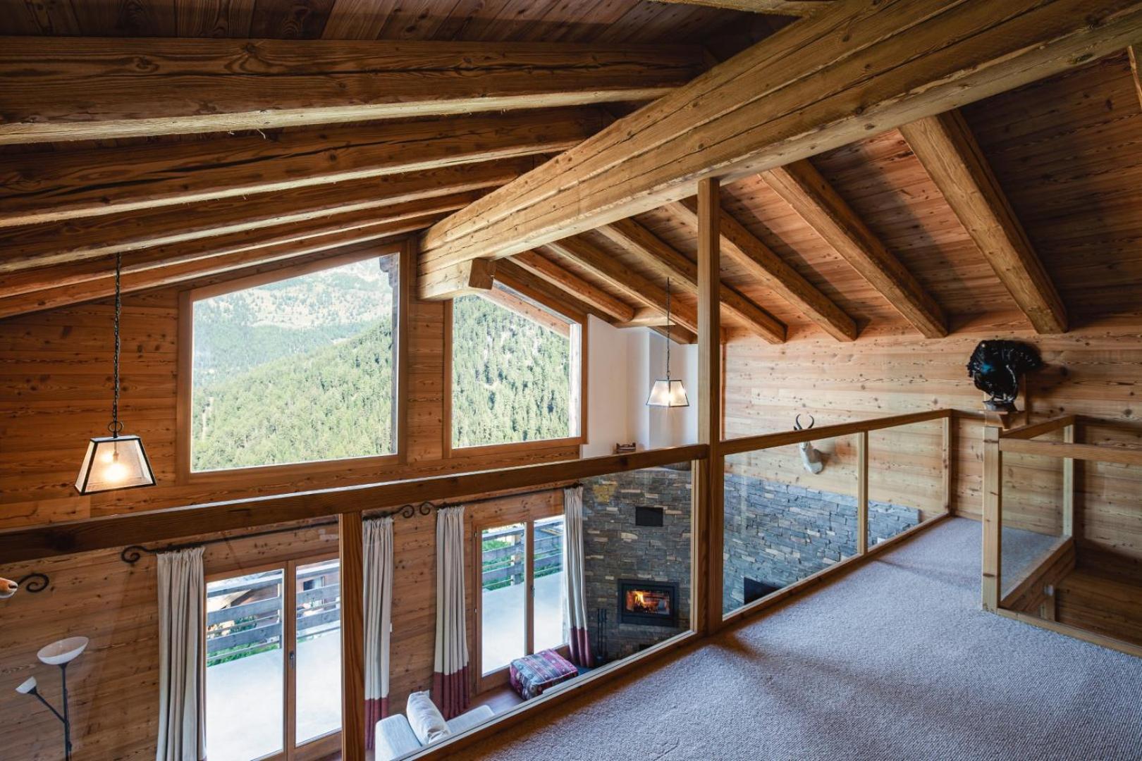 Authentic Swiss Spa Chalet Nesoya Jacuzzi Sauna