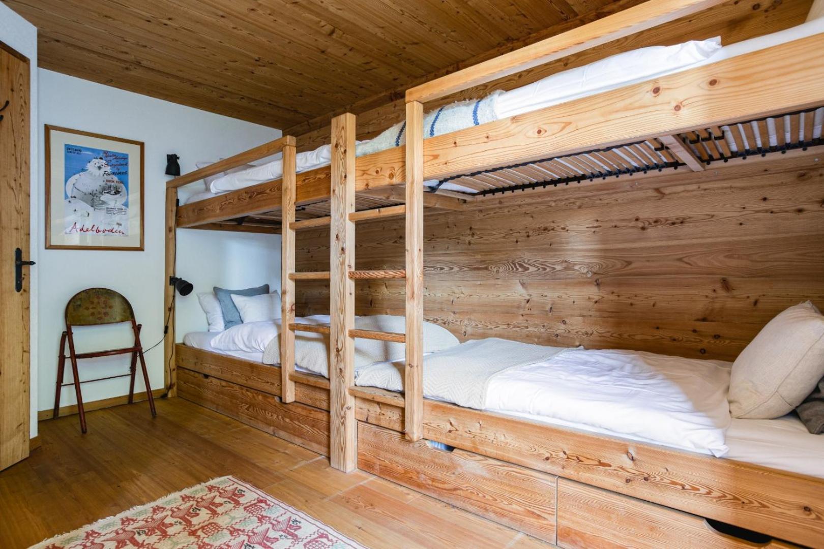 Authentic Swiss Spa Chalet Nesoya Jacuzzi Sauna