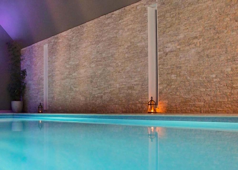 Dionbulles & Dionlodge Guesthouse, Private Wellness with pool in option