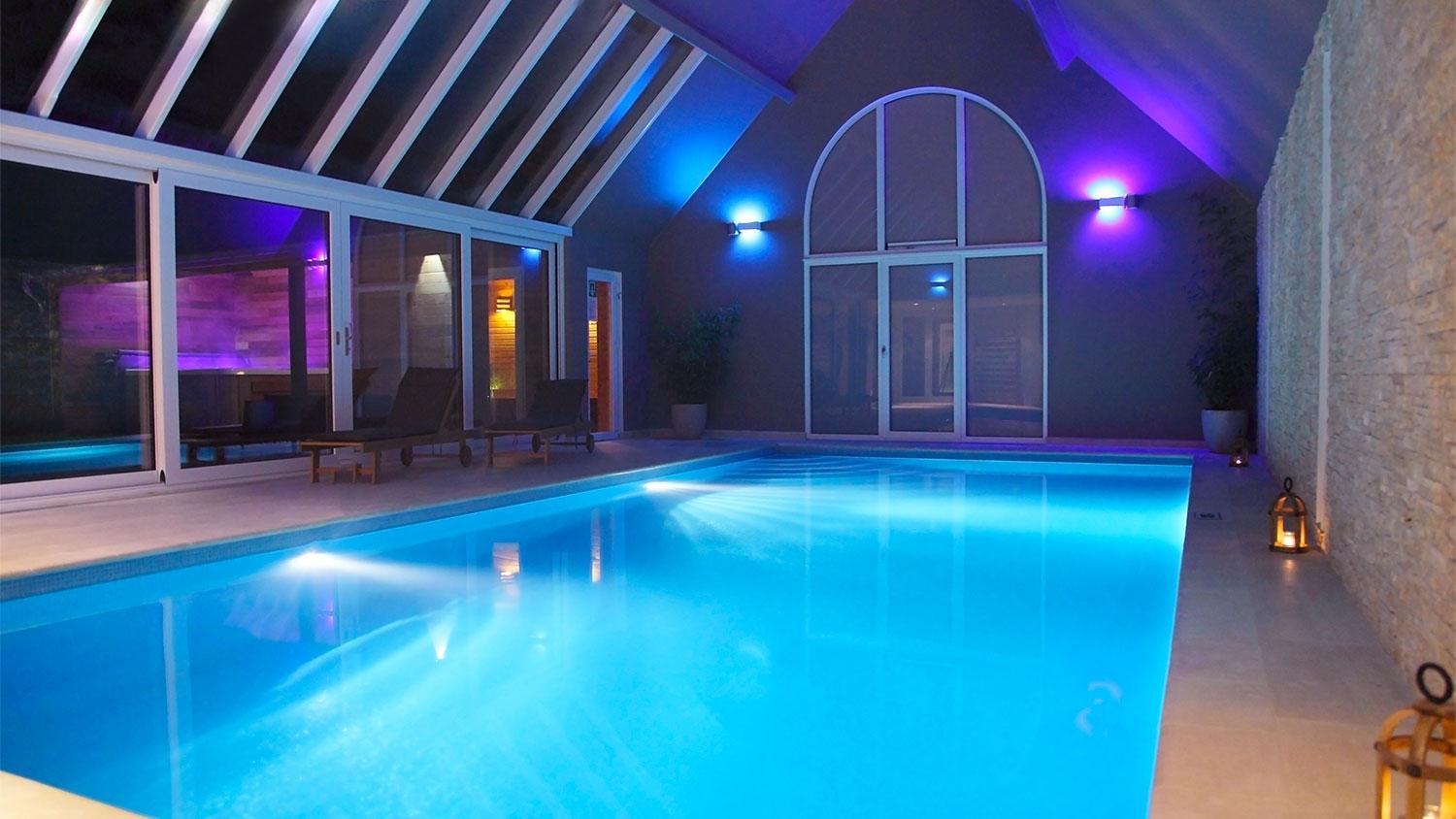 Dionbulles & Dionlodge Guesthouse, Private Wellness with pool in option