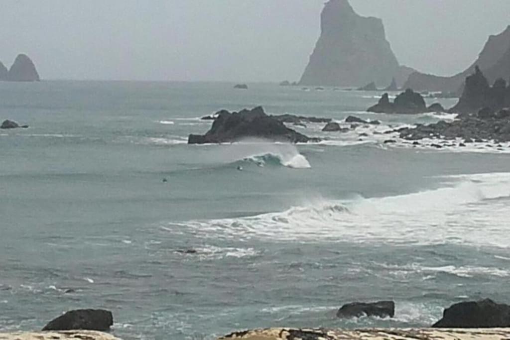 Casa Amarilla de Playa Benijo