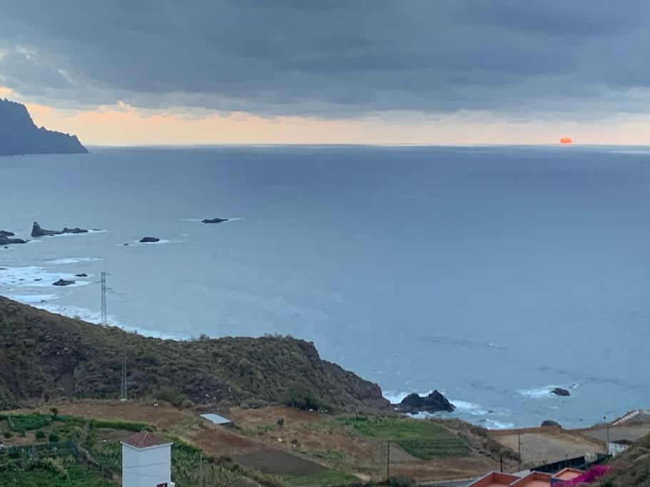 Casa Amarilla de Playa Benijo