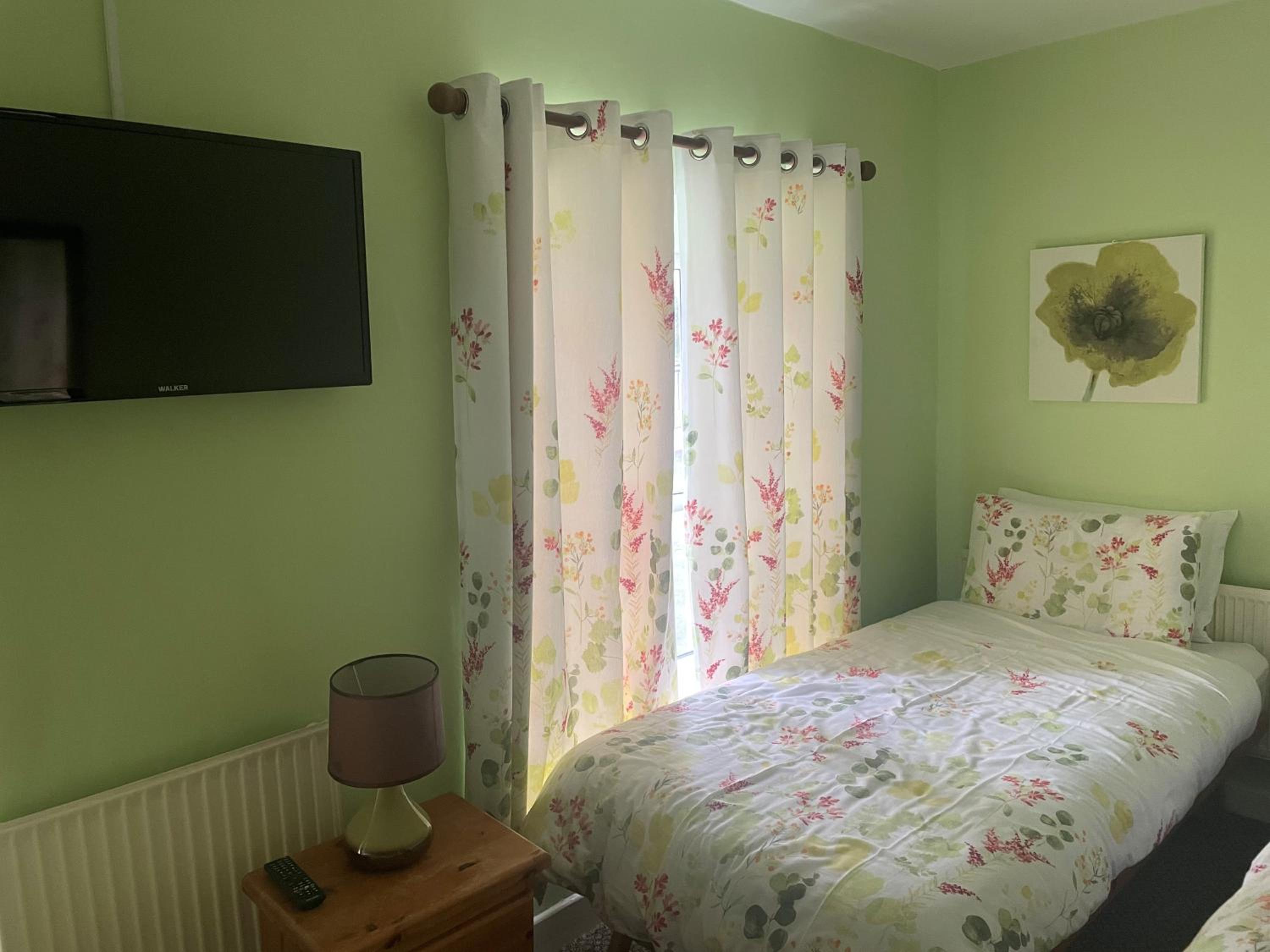 ANNORA Bar & Accommodation
