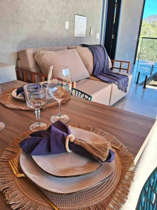 Casa Vértize, uma casa de alto padrão com Spa Hidro e vista espetacular