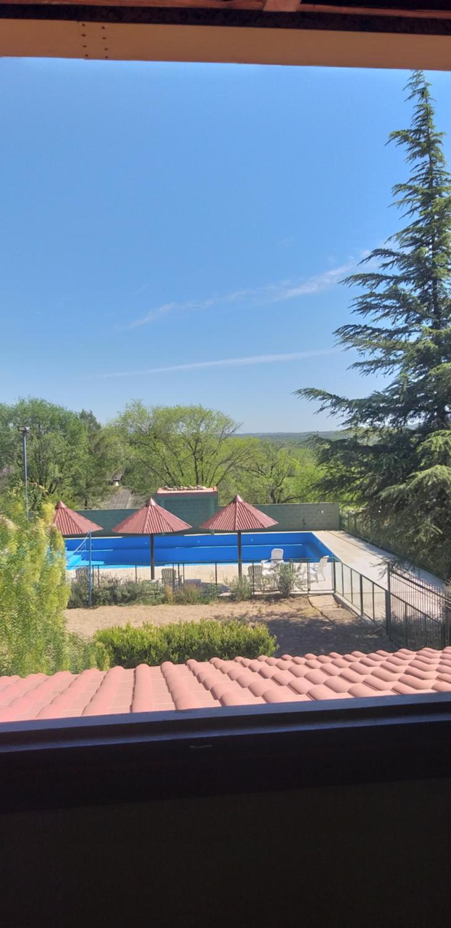 CABAÑAS LA LOMITA