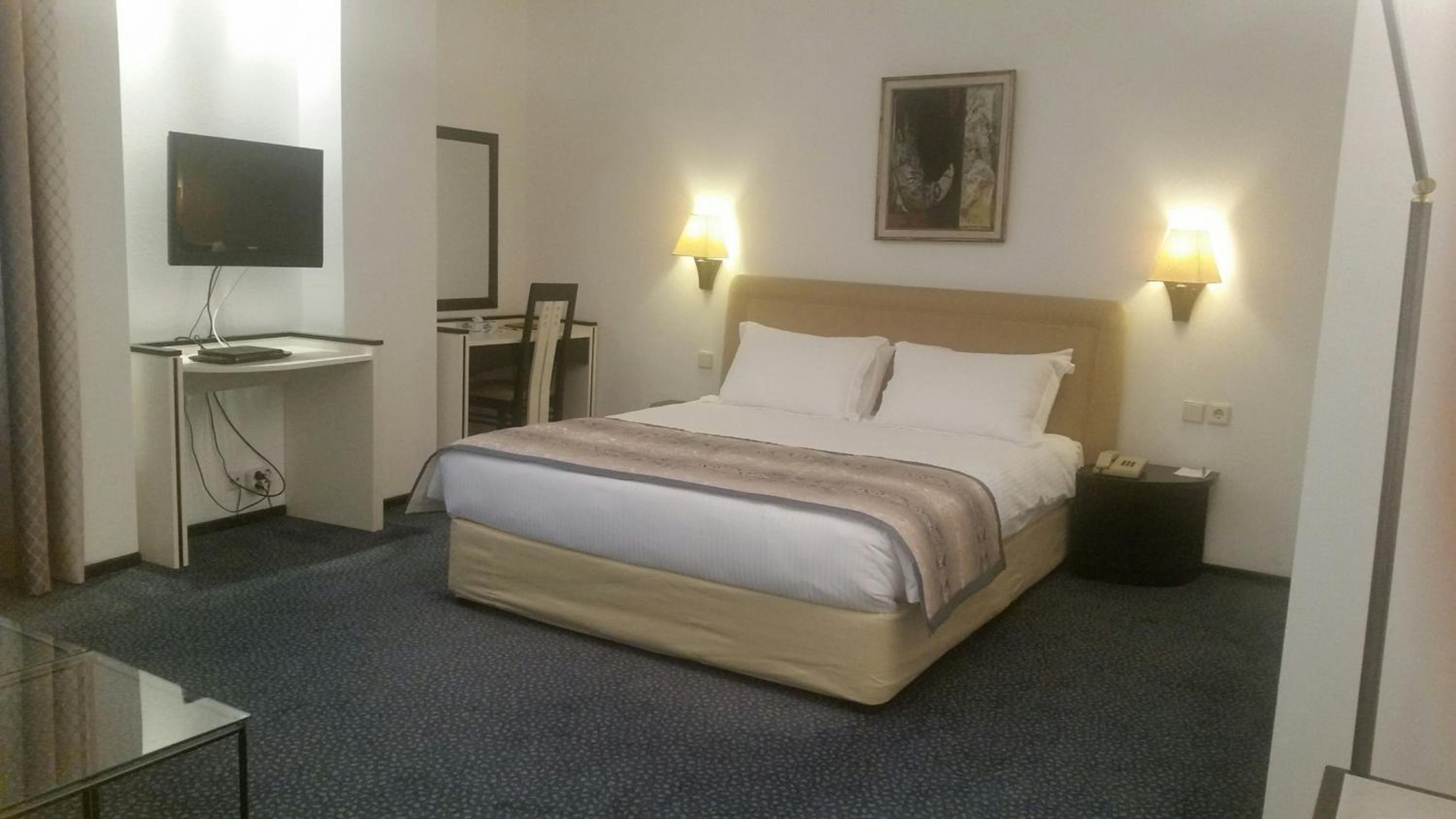 King Hotel Guvenlik - Image 10