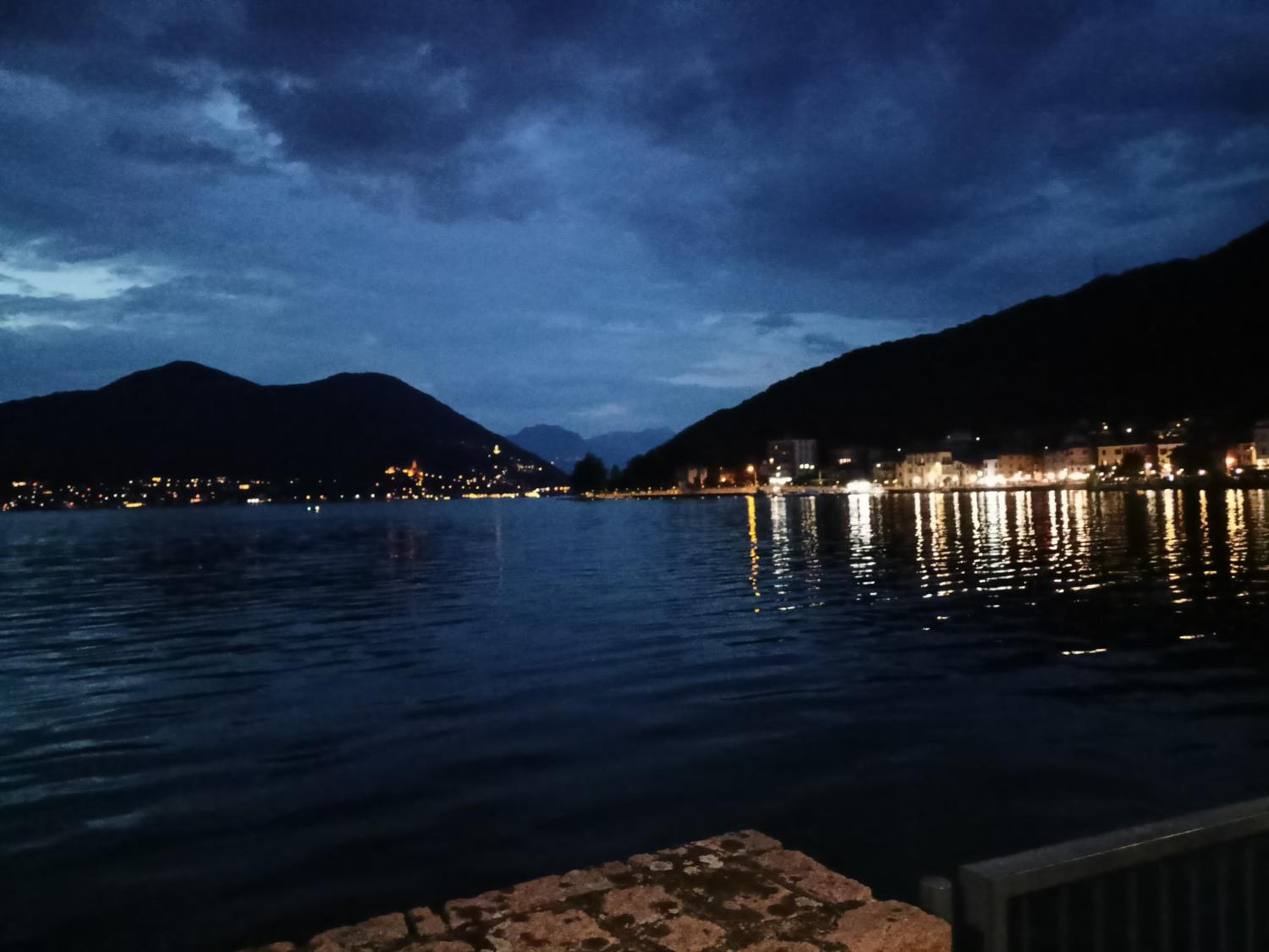 Casa sul Lago di Lugano - Besano / Porto Ceresio