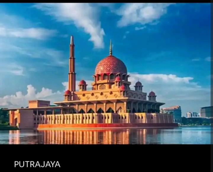 Mamaqarl Homestay near KLIA with Wi-fi and Transport photo 3