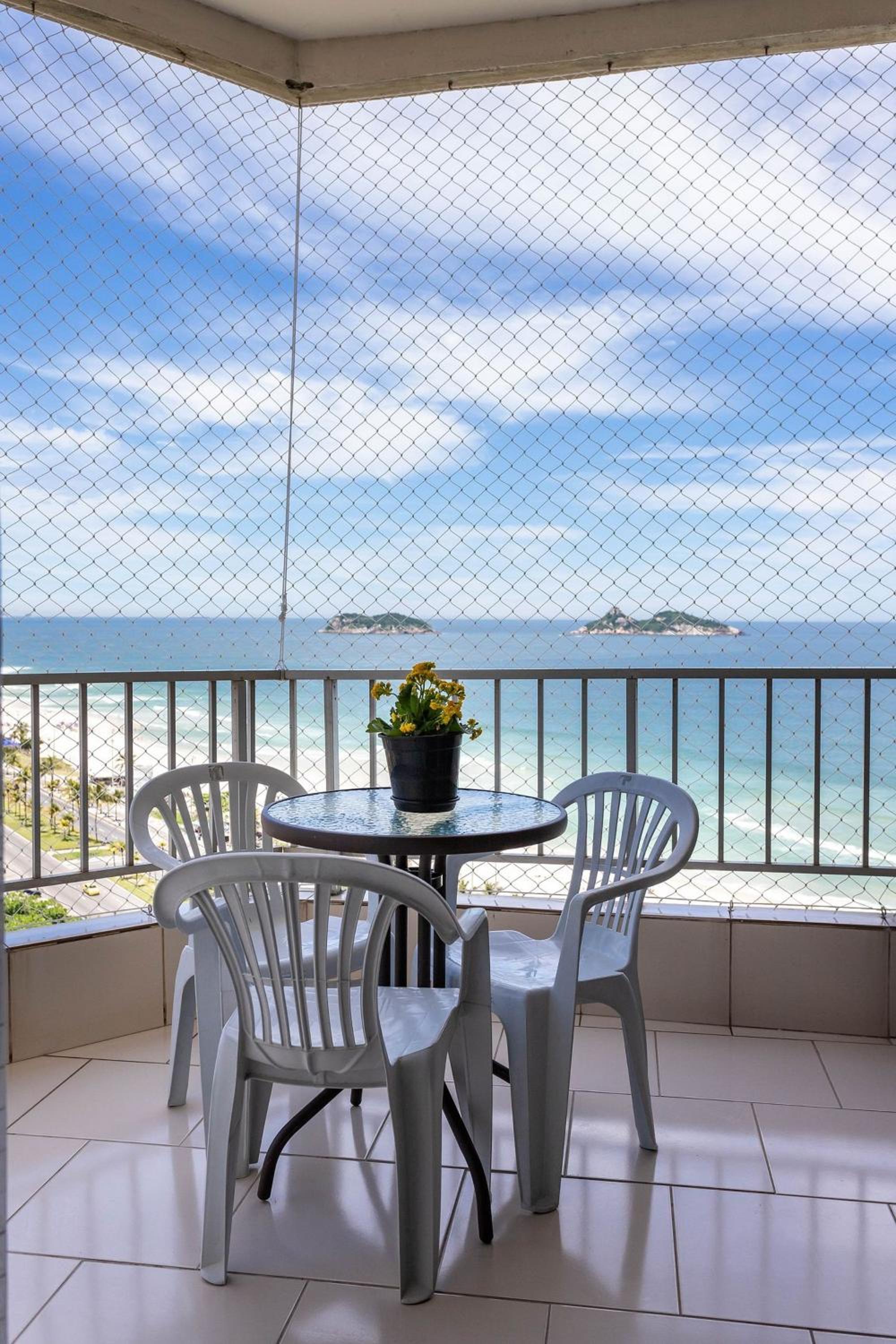 Rental Home Barra Palace Vista para o mar