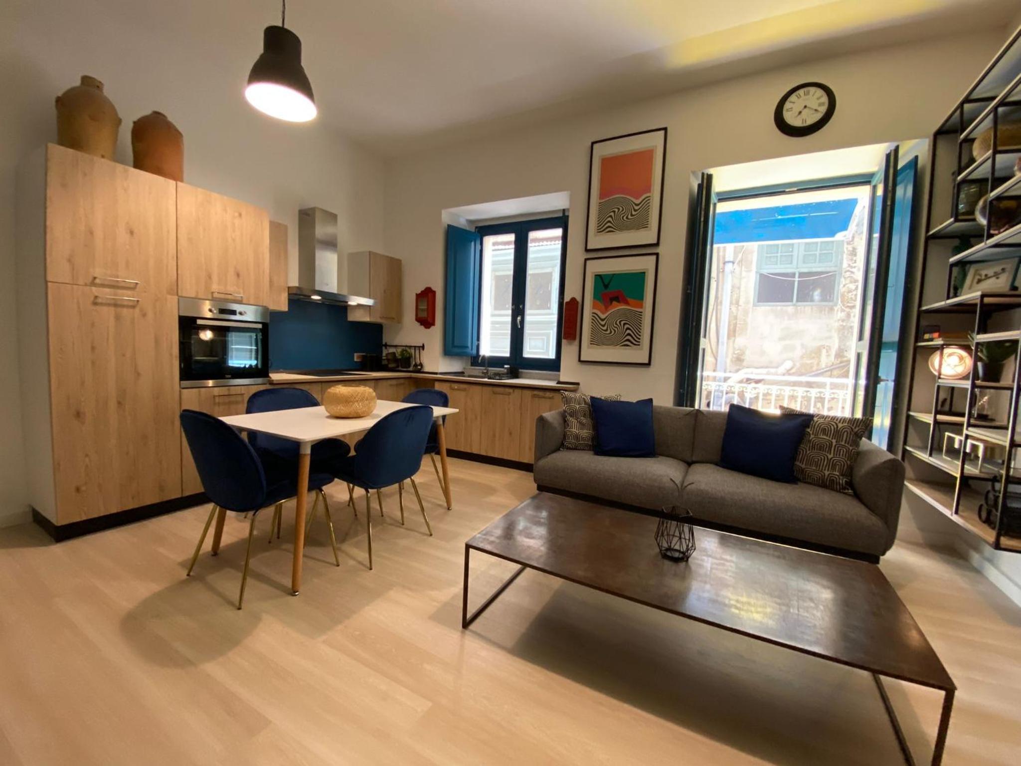 Stylish Valletta Apartment view 4