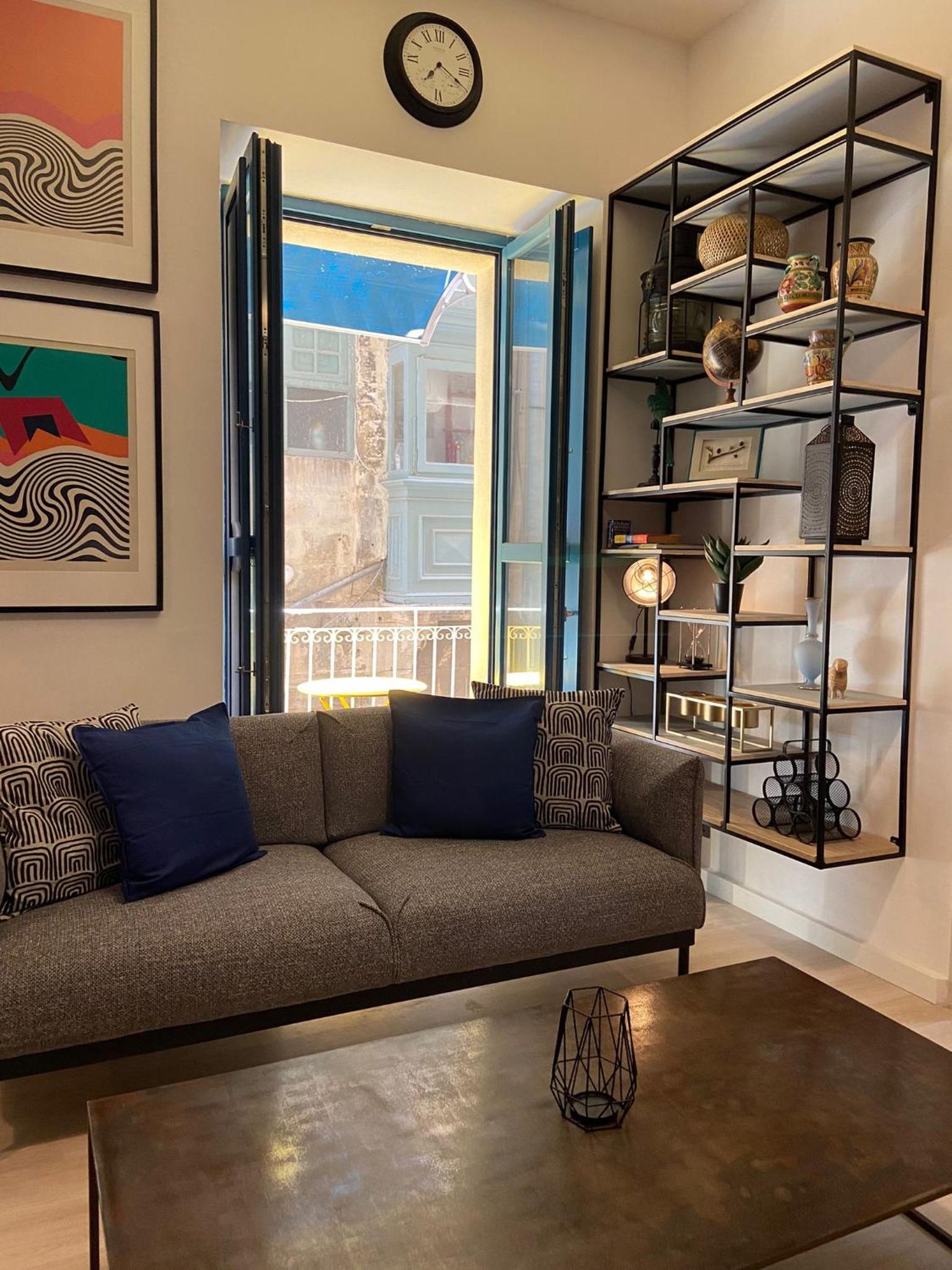 Stylish Valletta Apartment view 5