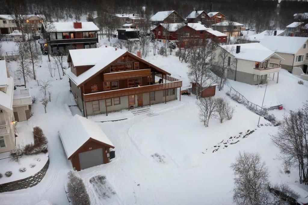 Leilighet i rolig gate med utsikt og gratis parkering view 3