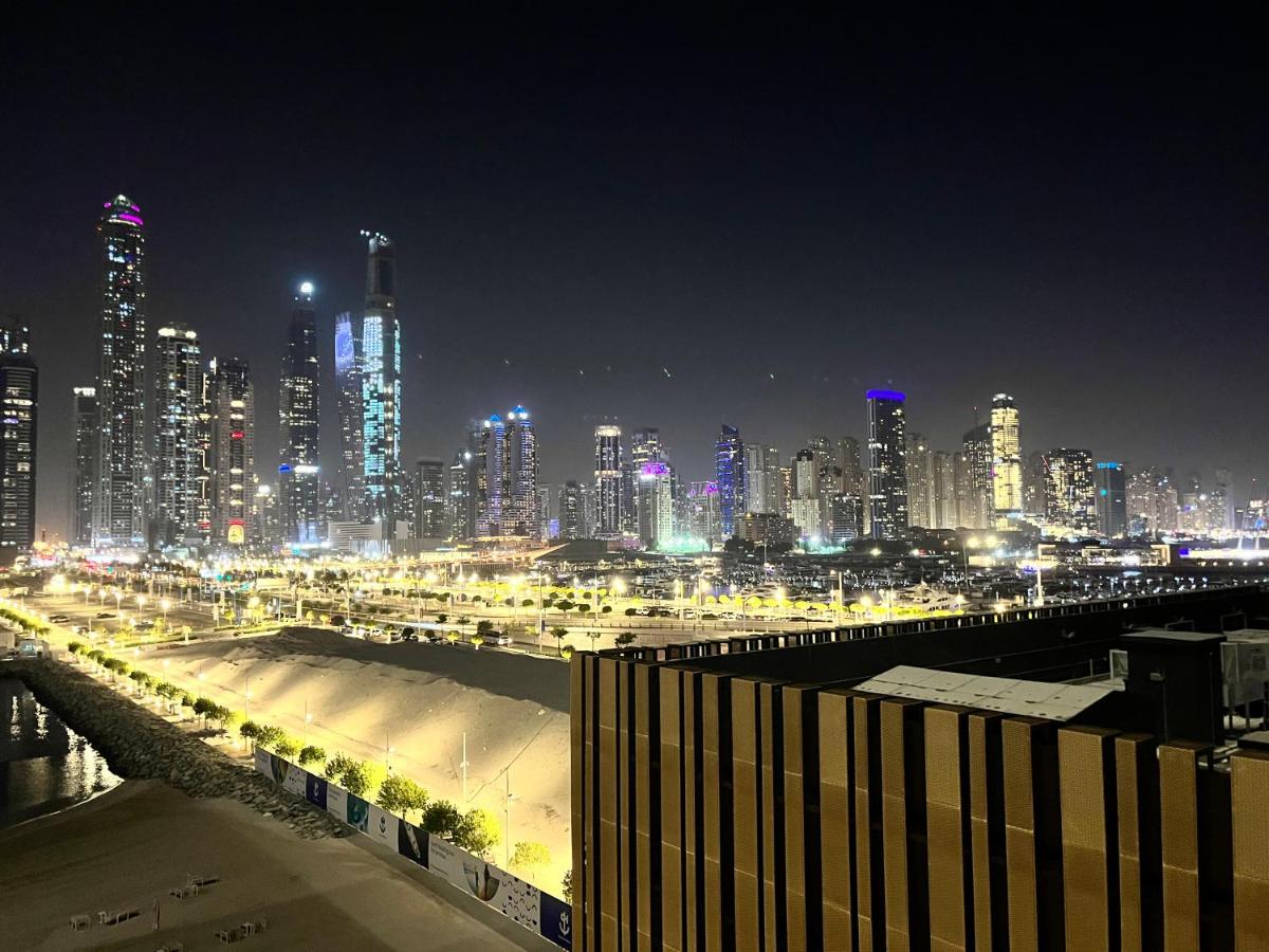 Emaar Beach Front 2BR with Sea & Marina Skyline Views