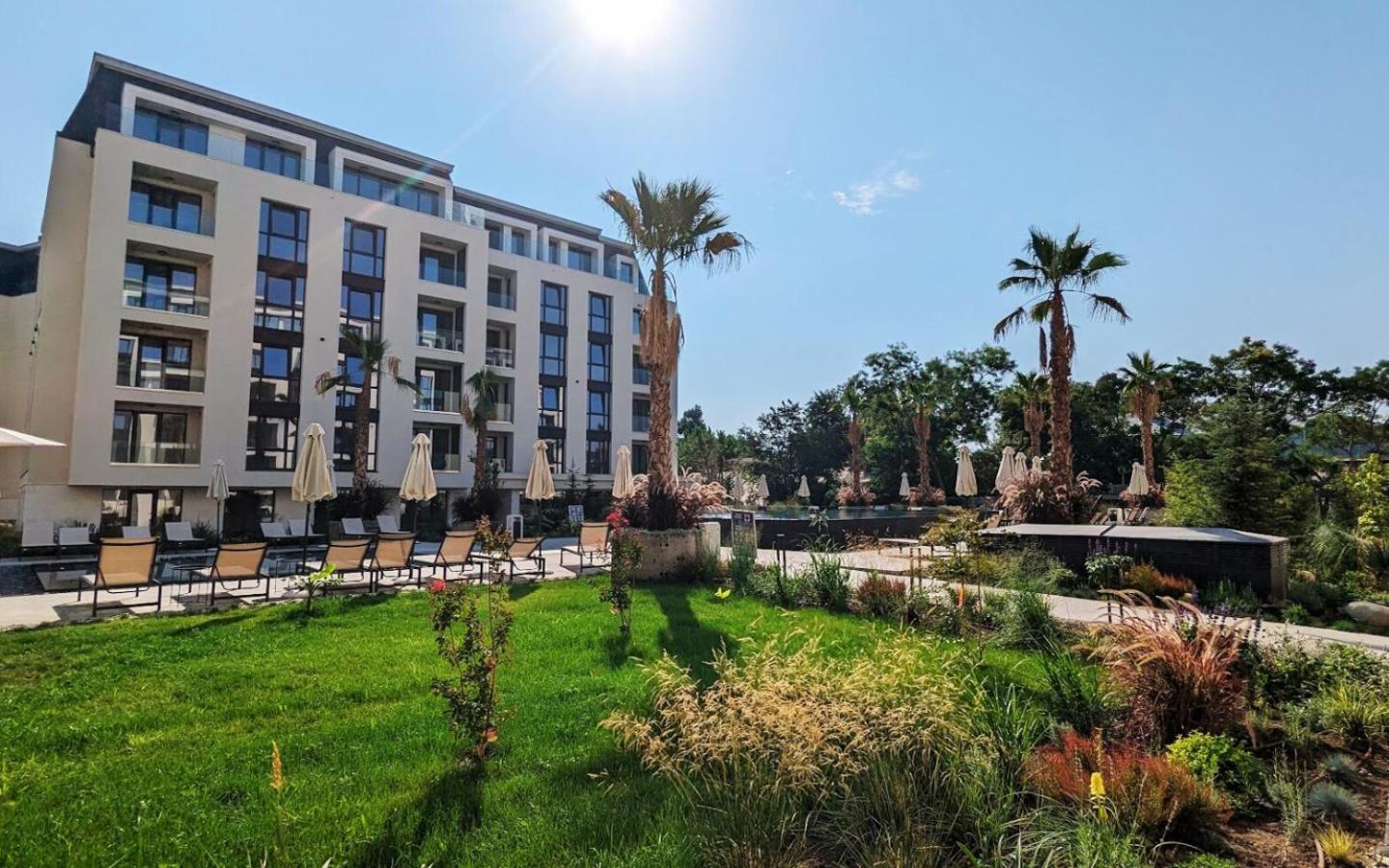 Luxury Apartments in complex Azur - next to the BEACH !