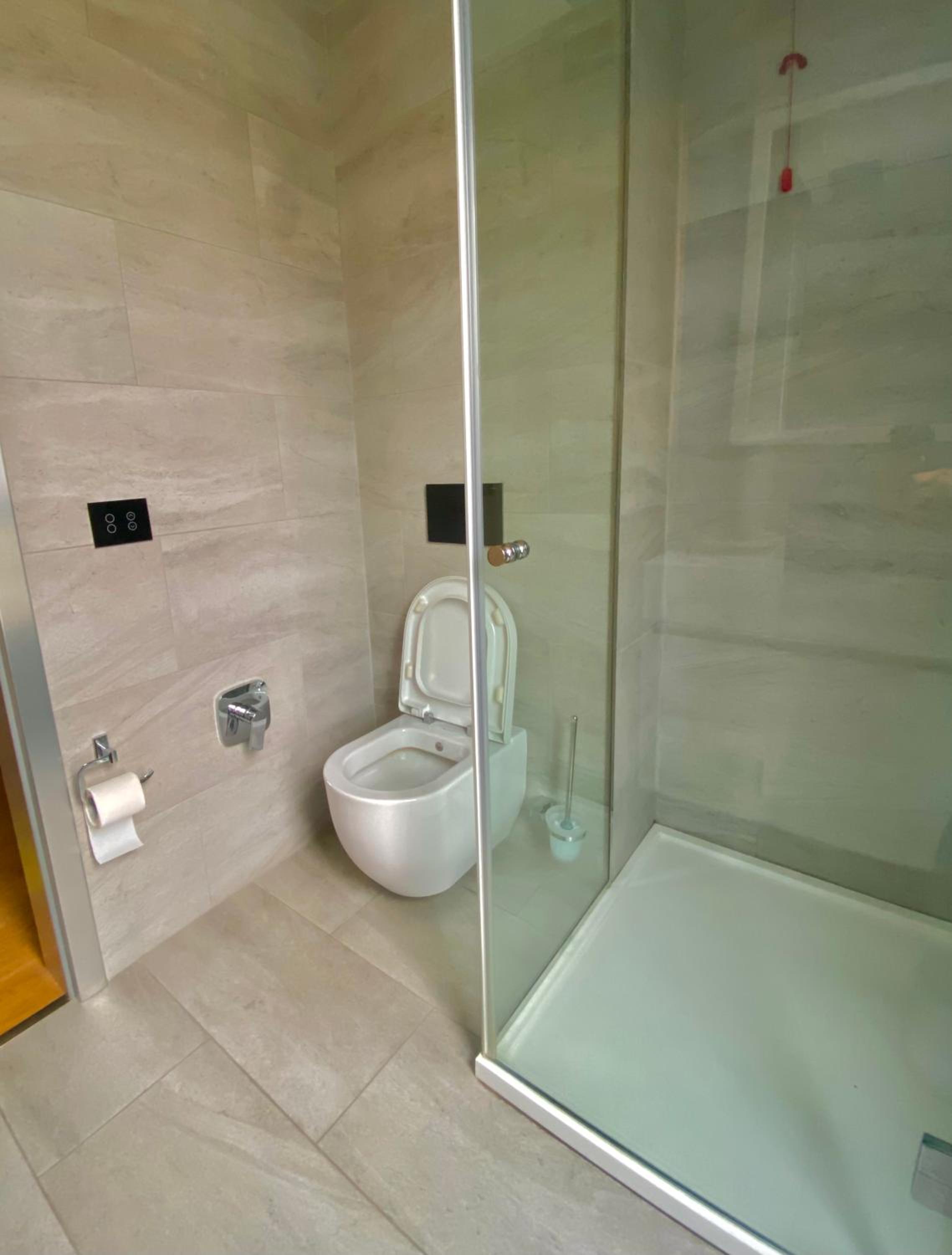 The Luxe Bathtub Haven