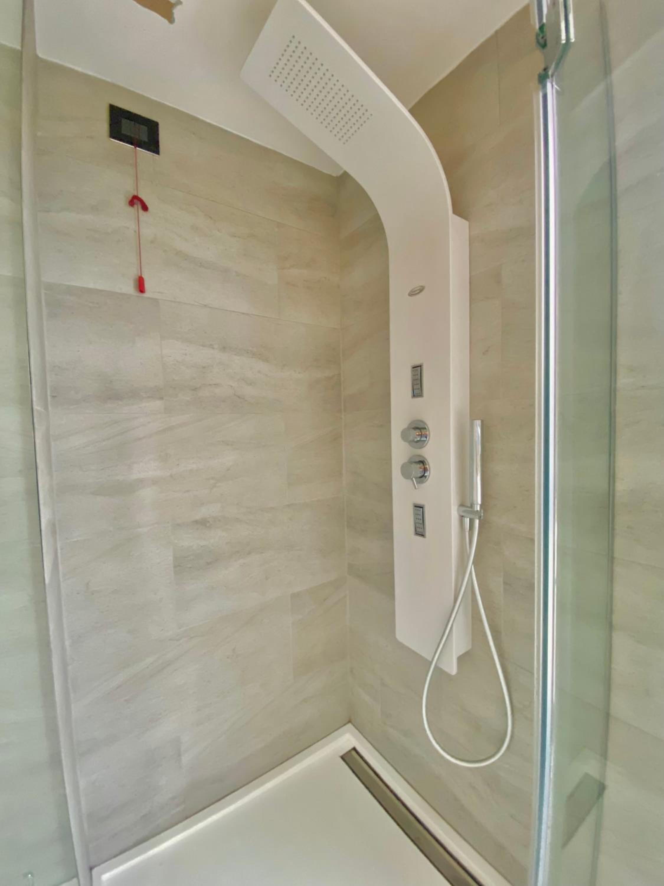 The Luxe Bathtub Haven