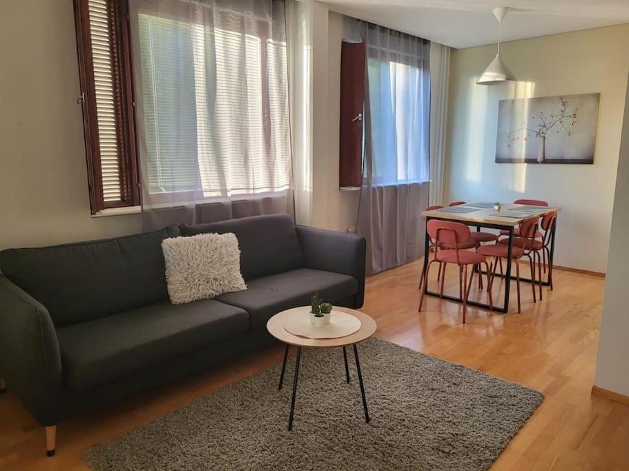 libO-apartment, Rypysuontie 74 with free parking