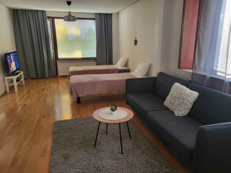 libO-apartment, Rypysuontie 74 with free parking