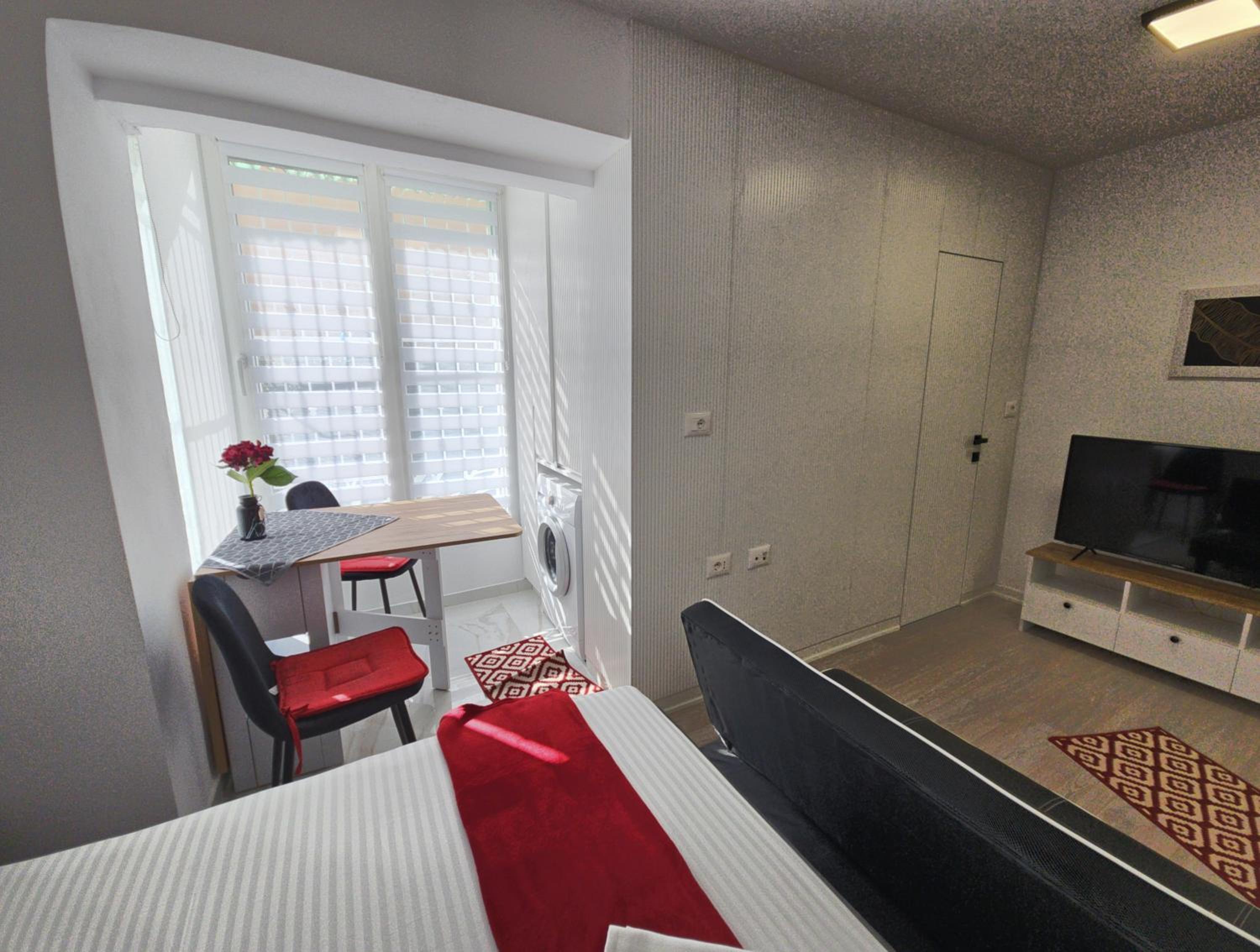 Tiny Rose Studio