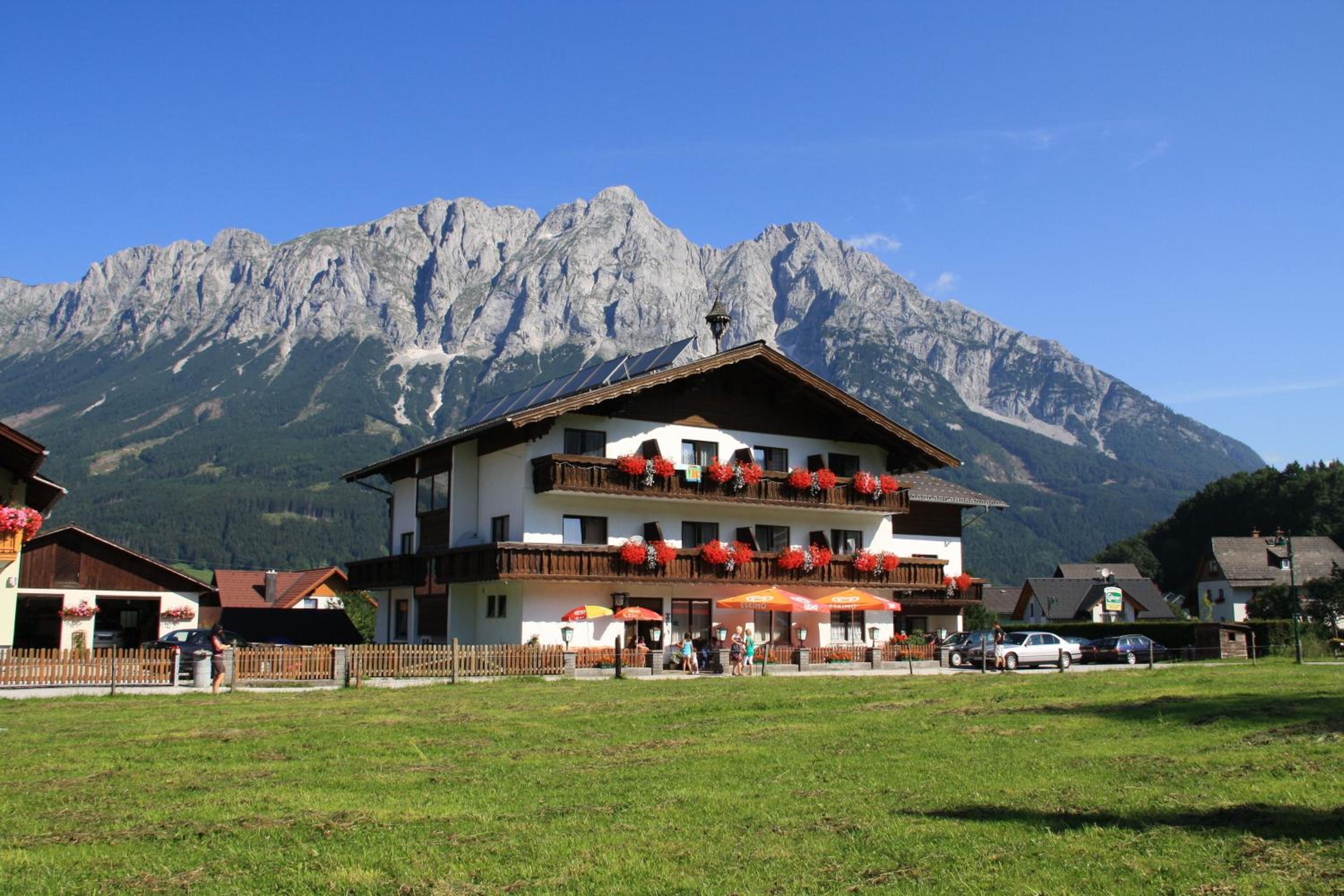 Pension Tilly