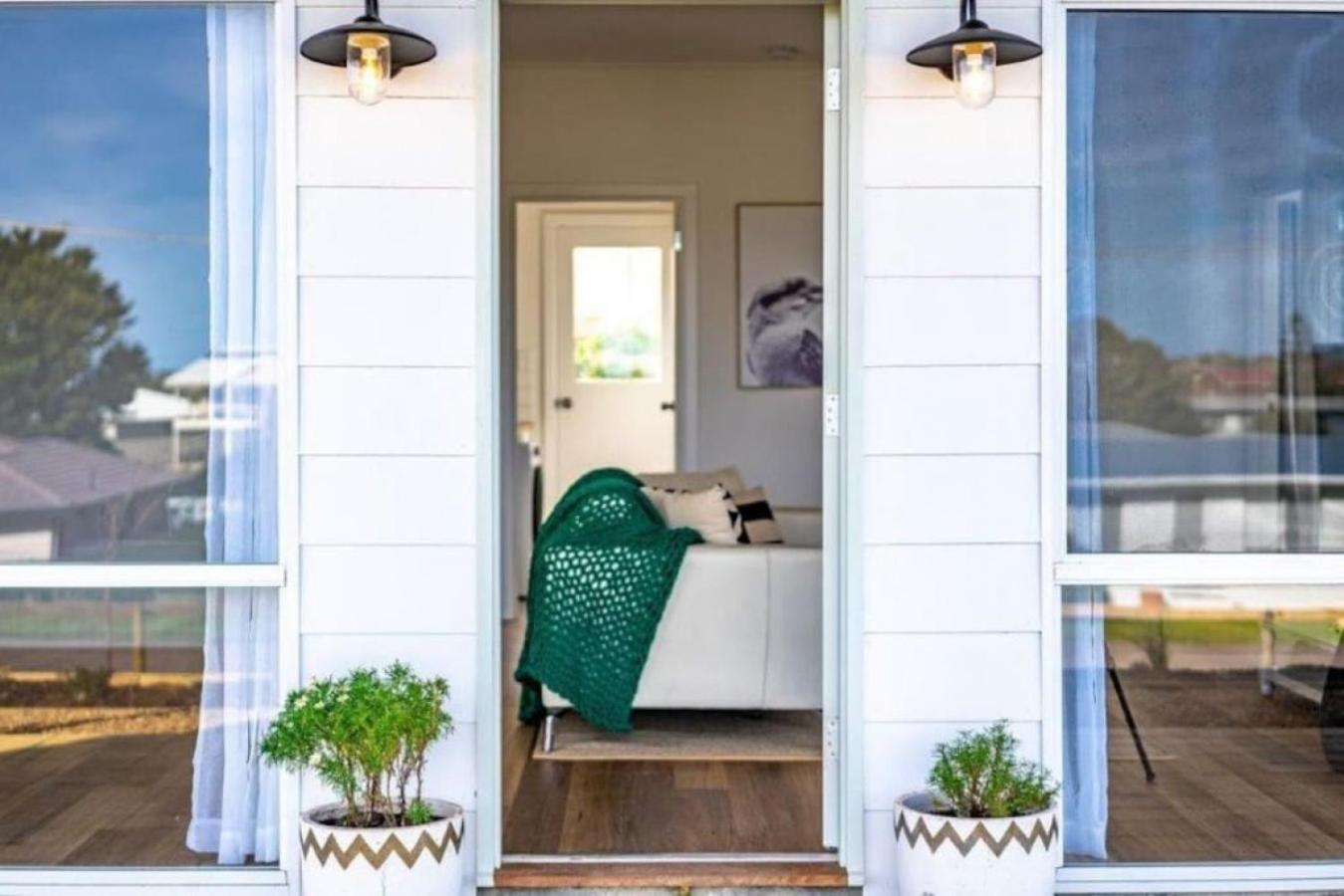 Stay at 66 - Luxury Family Home - Pet Friendly