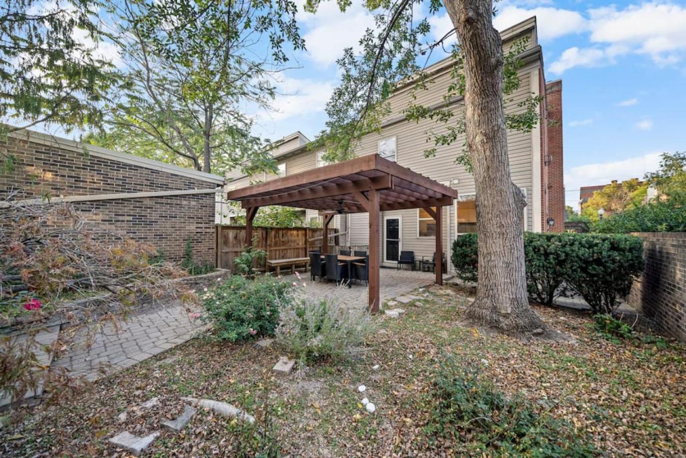Lux Oasis - Roof Deck- Garage - Walk Everywhere view 5