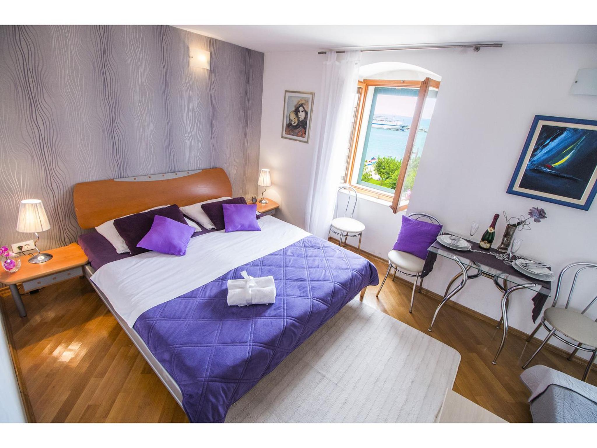 Sunny Promenade Studio photo 3
