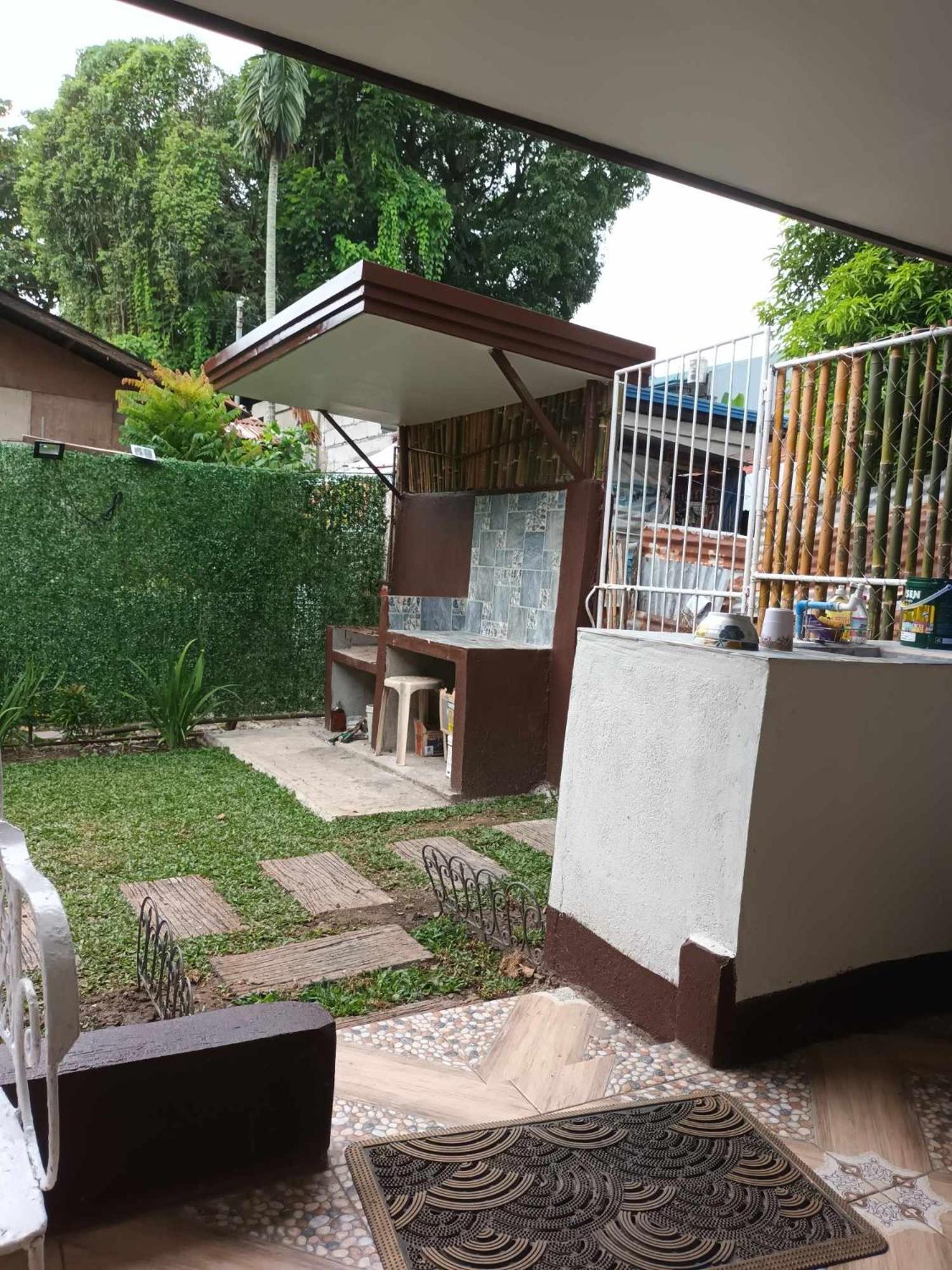 Bacolod Tiny House FAST WIFI with Barbeque Area view 3