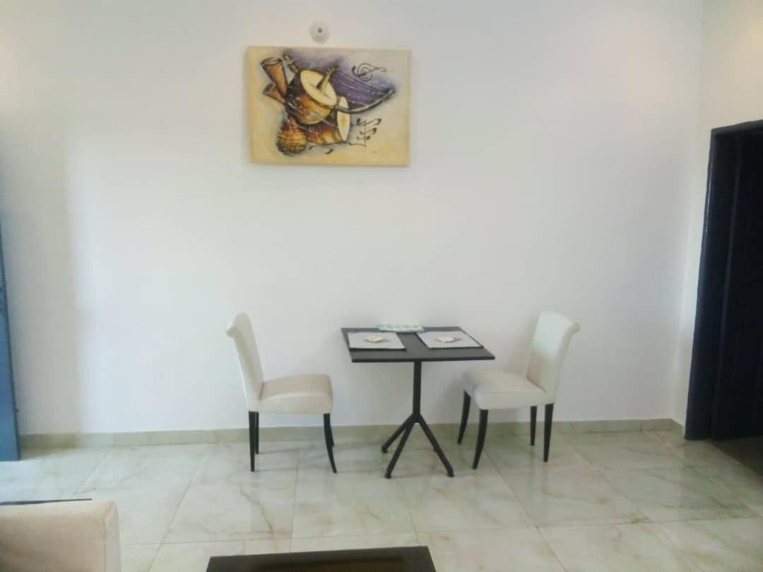 ANHOULDA Service