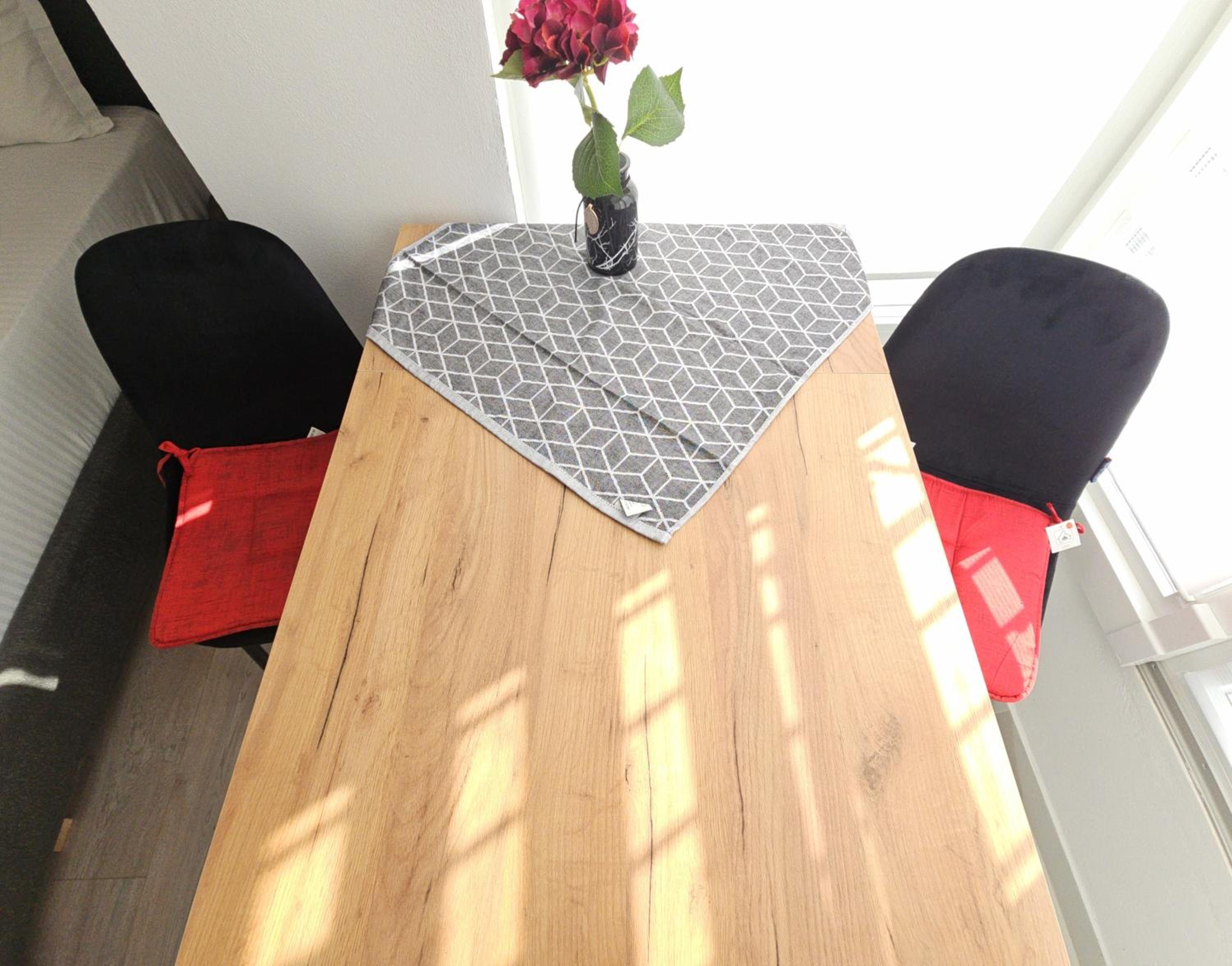 Tiny Rose Studio