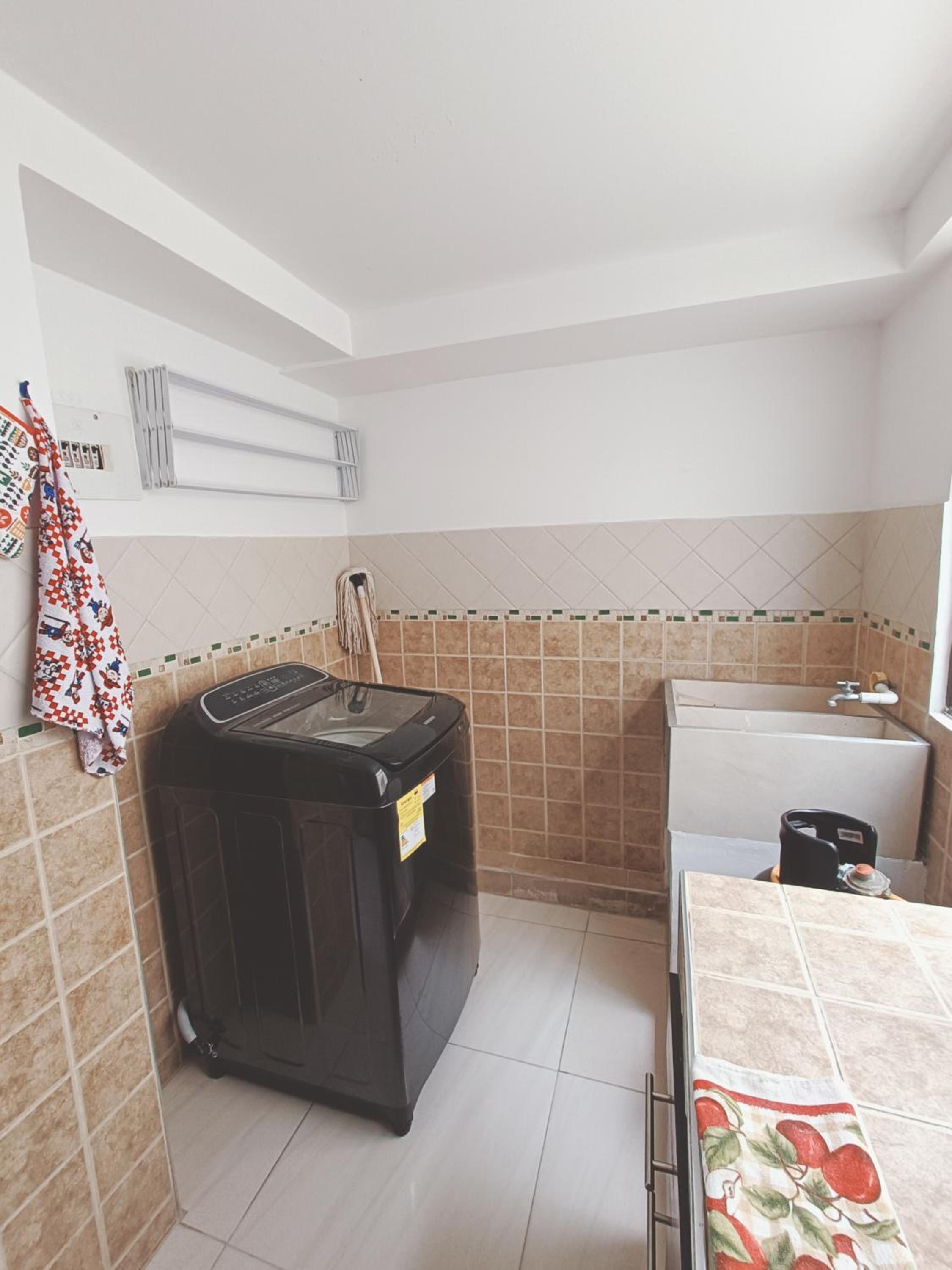 Apartamento moderno en condominio Agualongo
