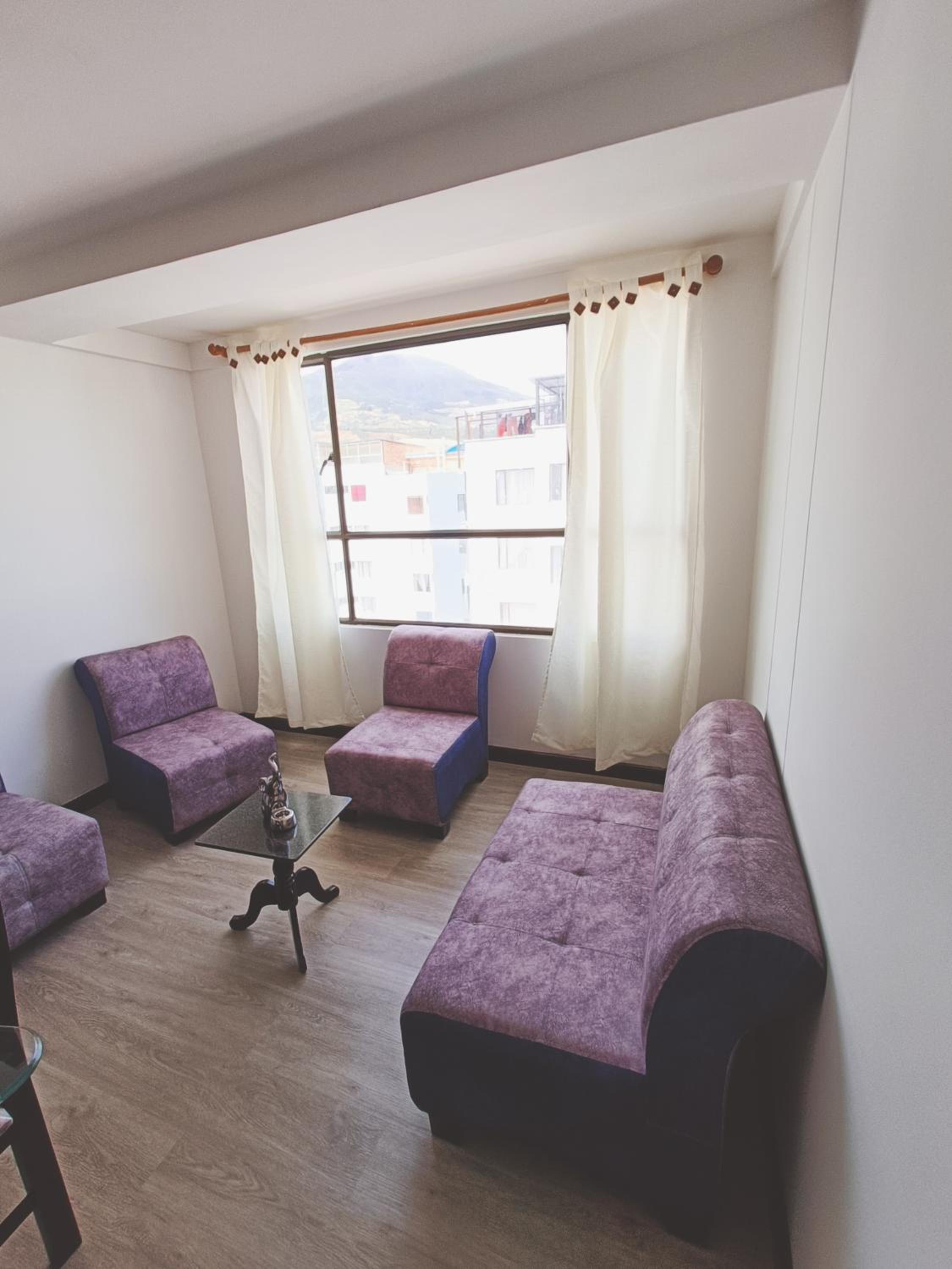 Apartamento moderno en condominio Agualongo