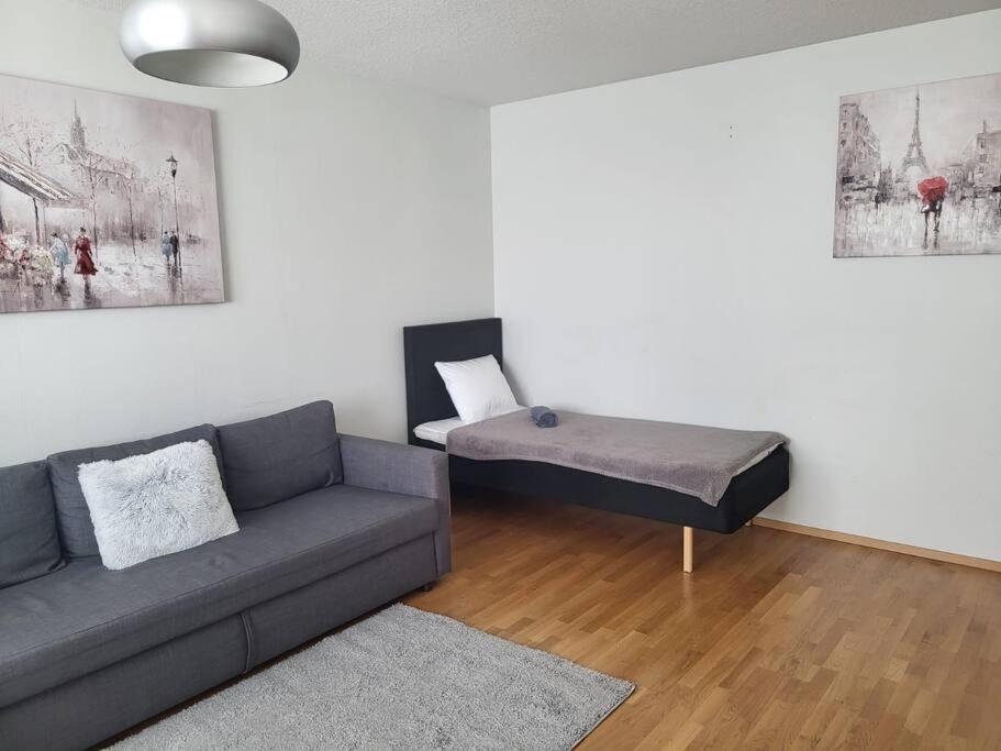 LibO-apartment, Inkilänmäki 23 with free parking