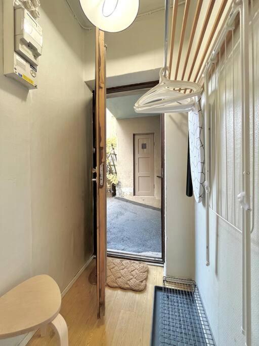 Cozy studio next to metro view 2