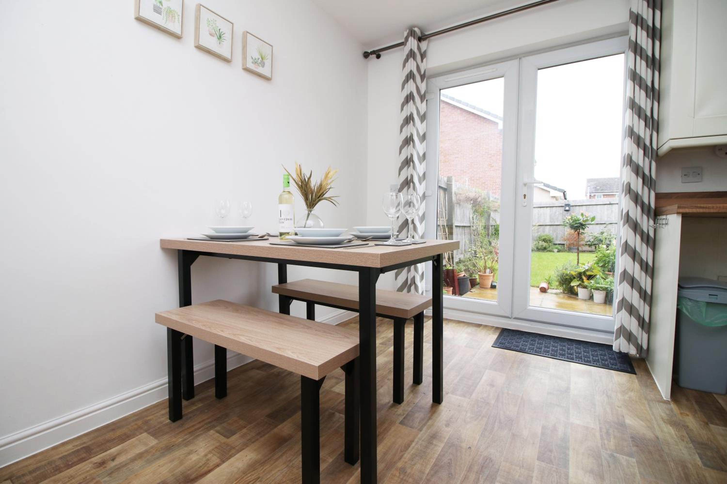 Beautiful modern house with free parking and fast WiFi next to Swansea Stadium and Morfa Park Shopping Centre hosted by Our Home Short Stays view 3