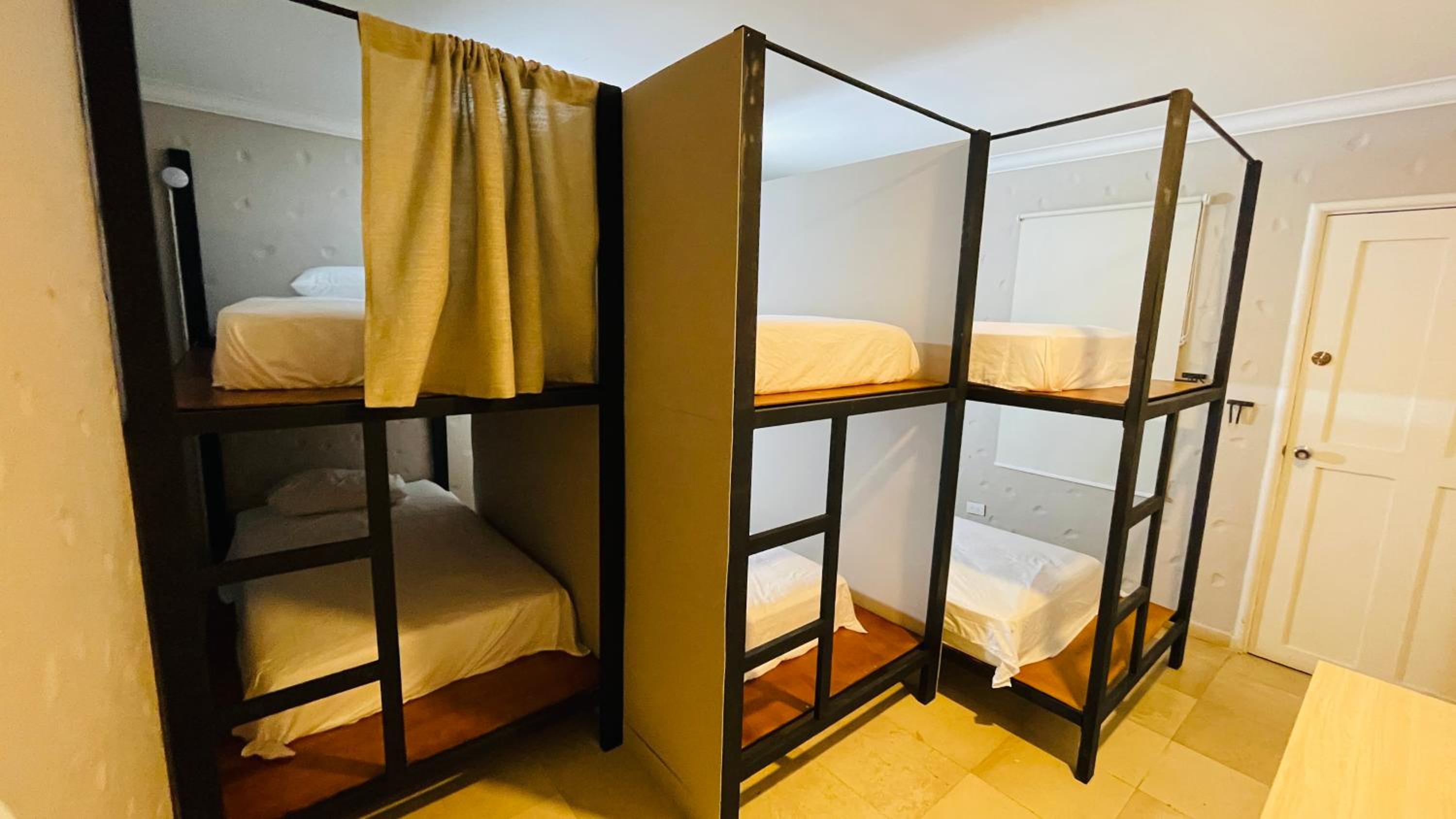 Capitel Hostel